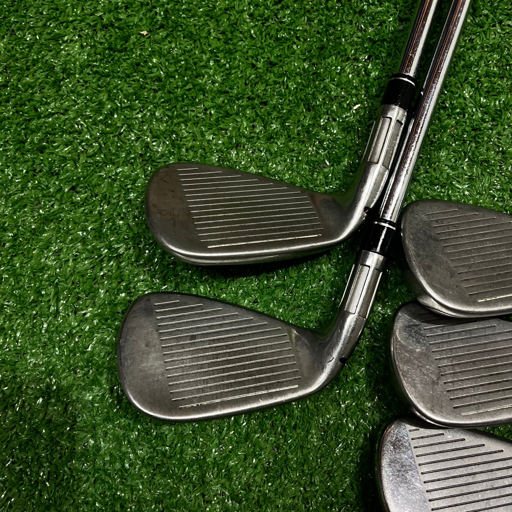 Taylormade M6 Iron Set 6-PW Steel Regular Flex Shafts RH