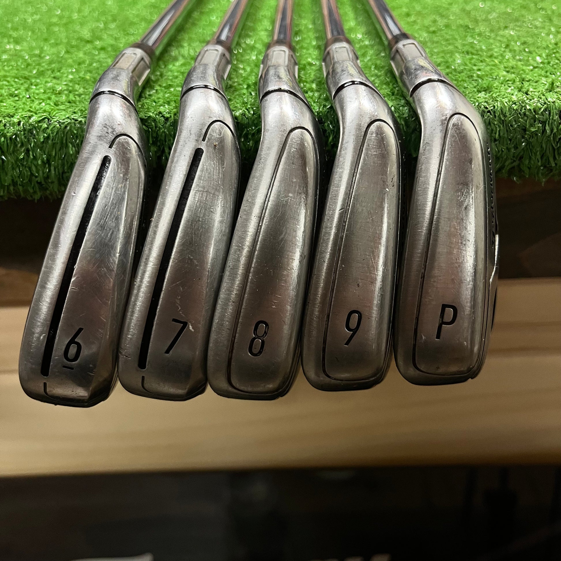 Taylormade M6 Iron Set 6-PW Steel Regular Flex Shafts RH