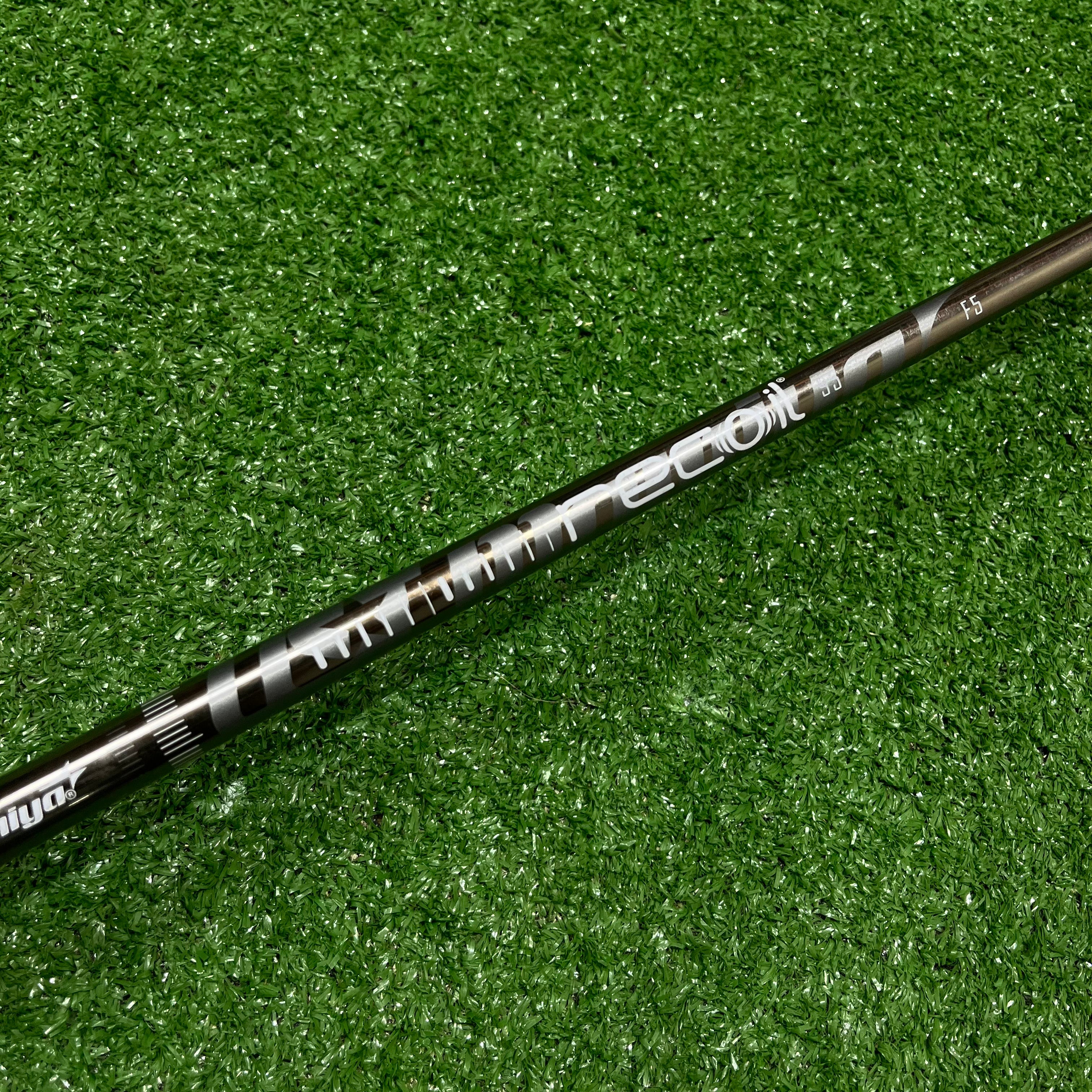 Srixon ZU85 23° 4 Iron Graphite X-Stiff Flex RH
