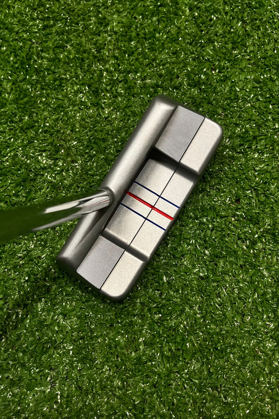 Odyssey White Hot OG 1WCS Center Shafted Putter RH