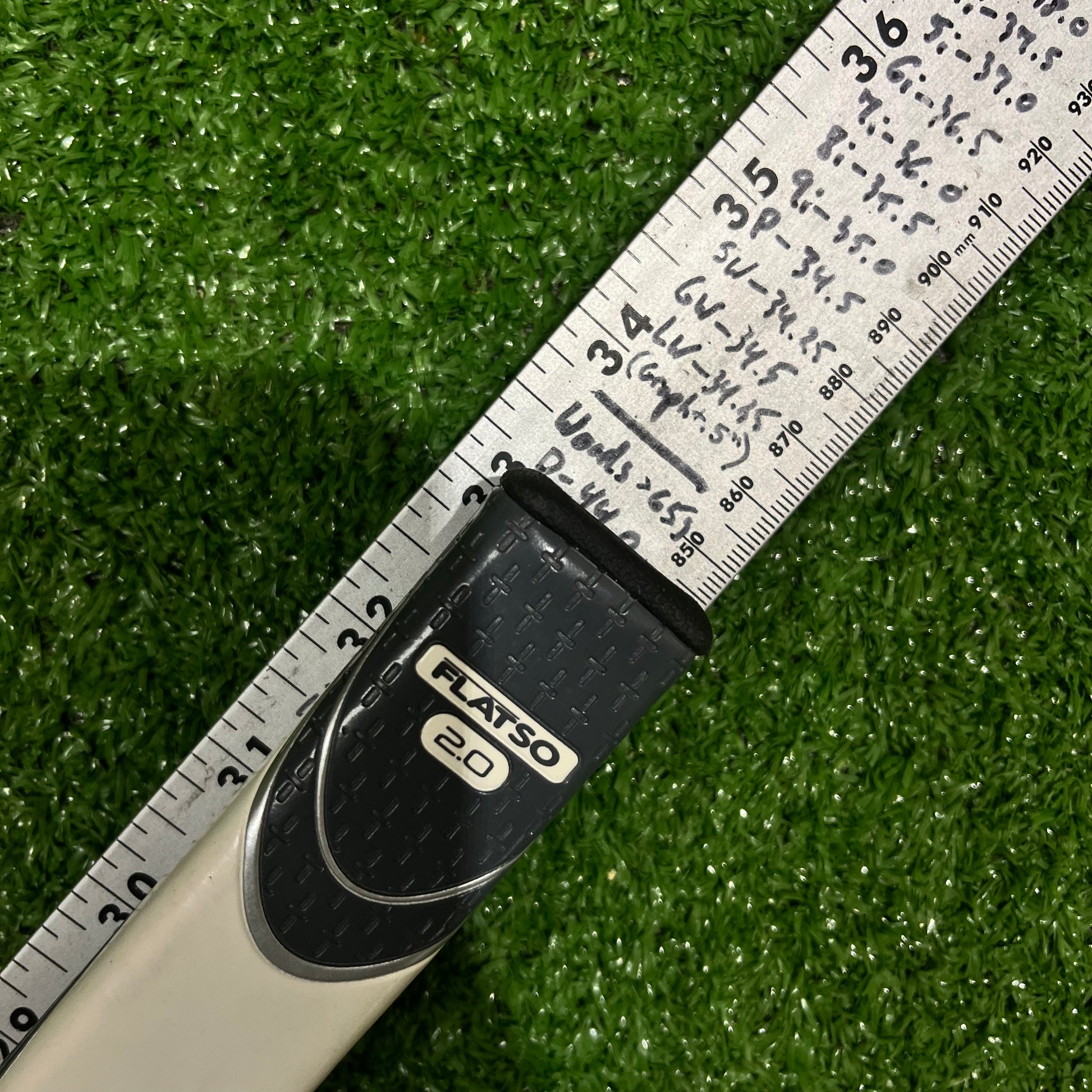 Odyssey White Hot OG 1WCS Center Shafted Putter RH