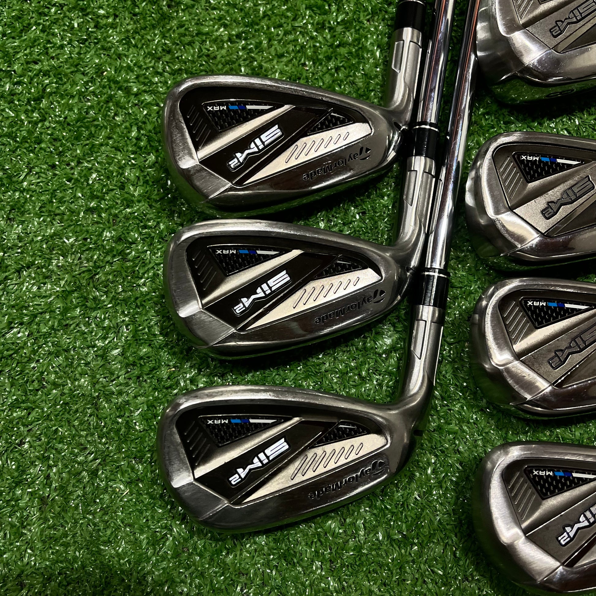 Taylormade Sim2Max Iron Set 5-AW Steel Regular Flex LH