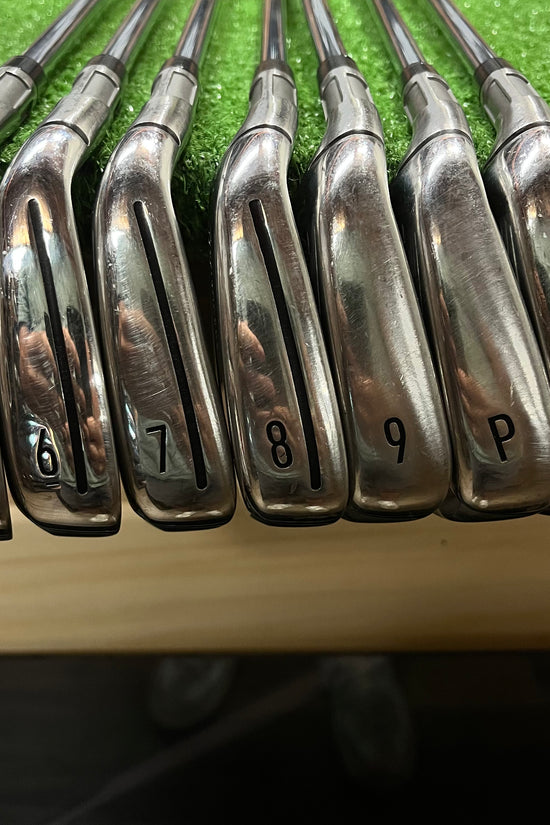 Taylormade Sim2Max Iron Set 5-AW Steel Regular Flex LH