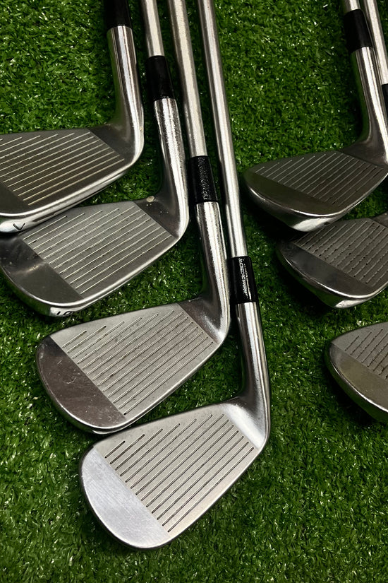 Taylormade Tour Preferred Iron Set 4-PW Graphite Stiff Flex RH