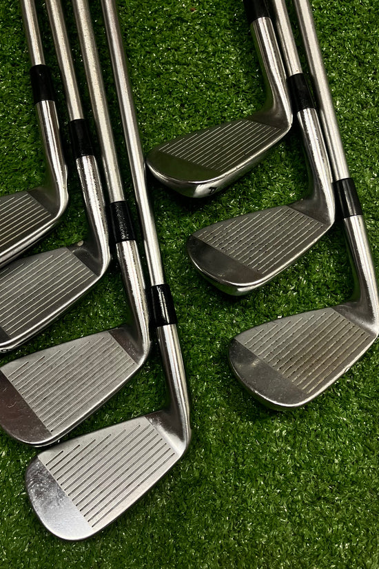 Taylormade Tour Preferred Iron Set 4-PW Graphite Stiff Flex RH