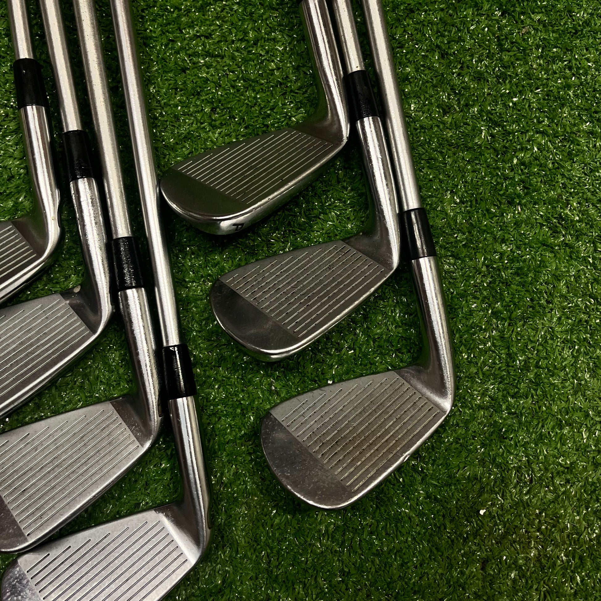 Taylormade Tour Preferred Iron Set 4-PW Graphite Stiff Flex RH