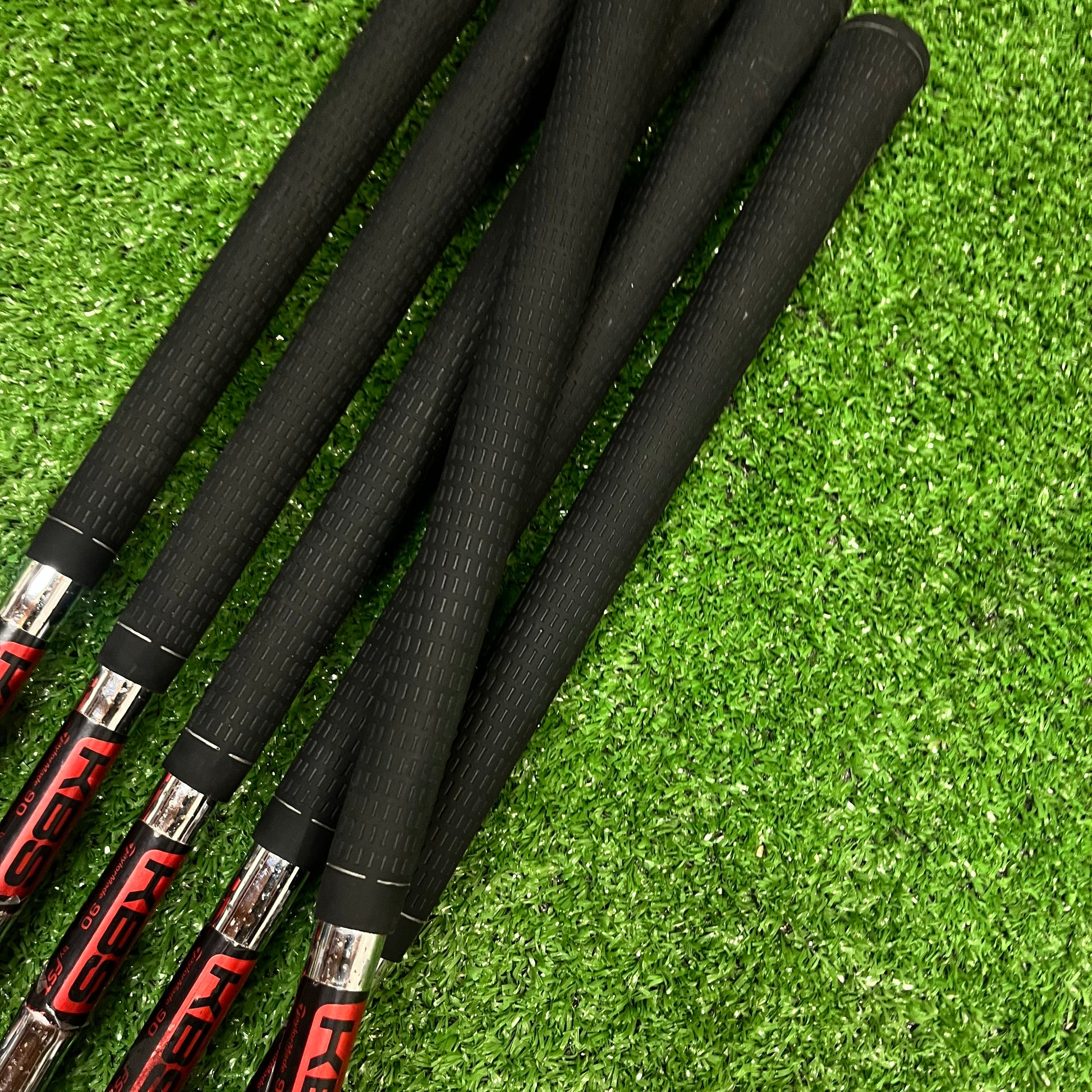 Taylormade R9 Iron Set 6-AW Steel Regular Flex Shaft RH