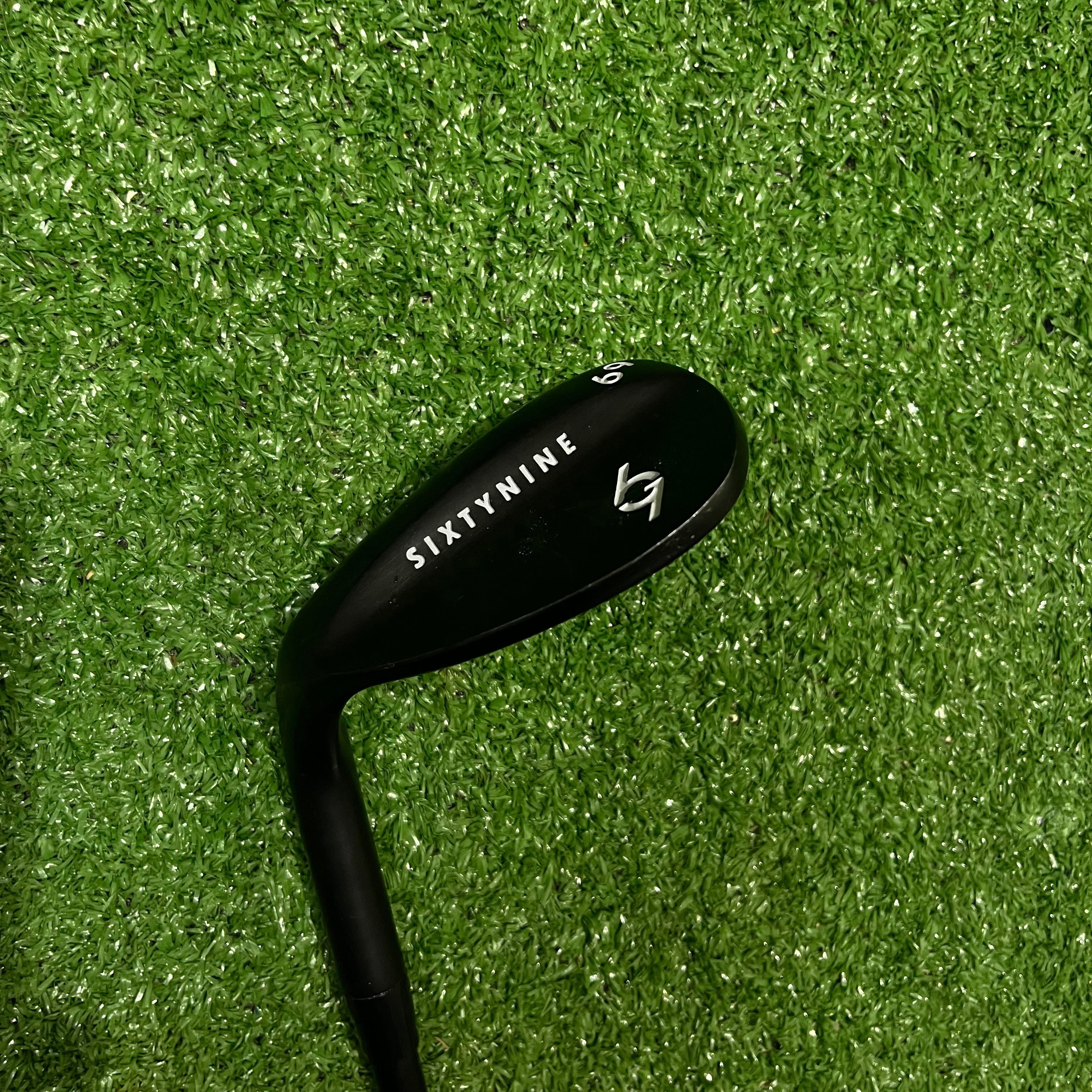 Sixty-Nine Degree Wedge Graphite Regular Flex Shaft LH