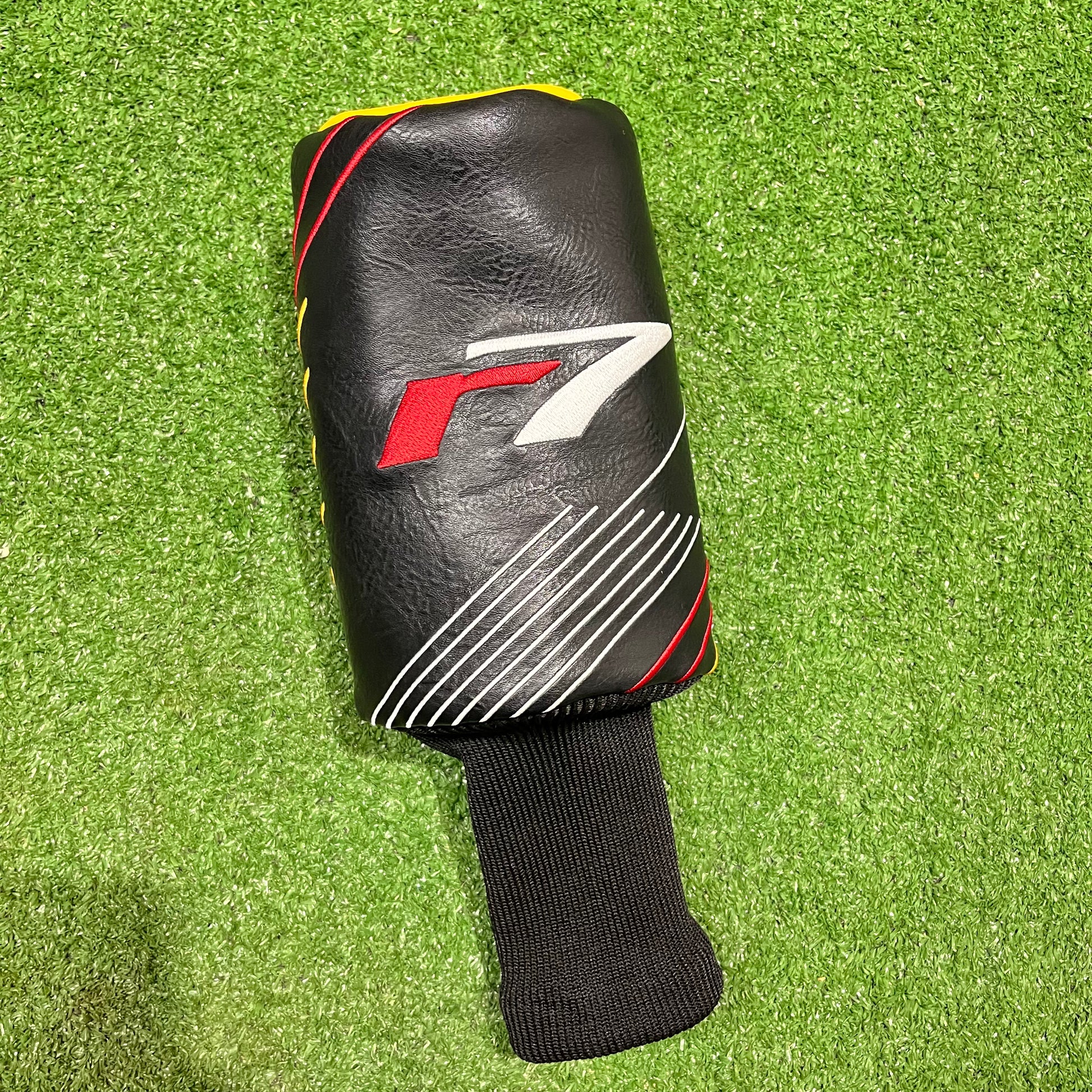 Taylormade R7 Quad 11.5° Mini Driver Stiff Graphite RH