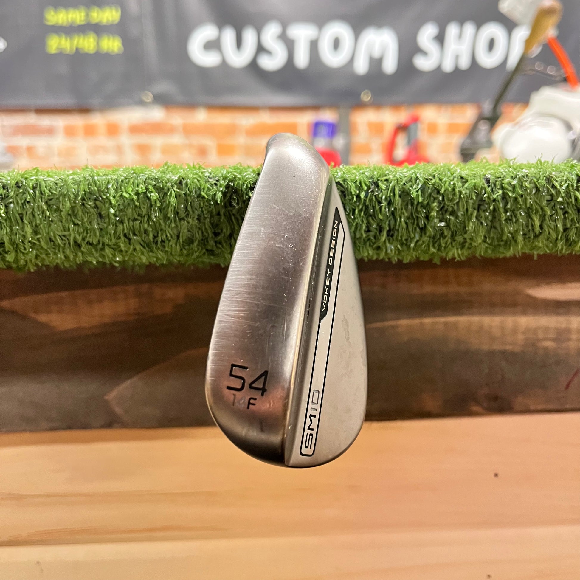 Titleist Vokey SM10 54°/14F Sand Wedge Nickle Finish Stiff Steel RH