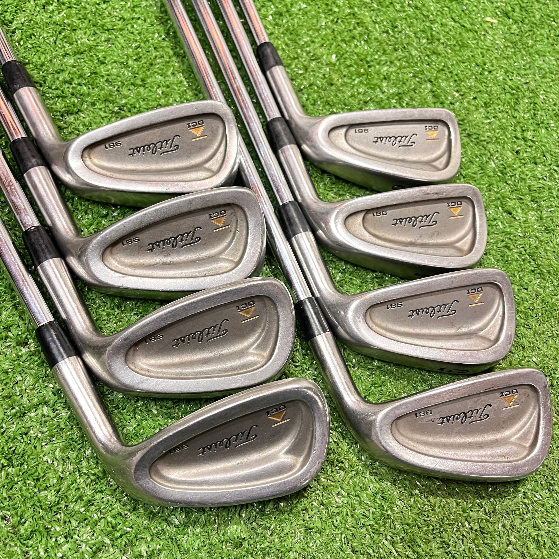 Titleist DCI 981 Iron Set 3-PW Stiff Steel RH
