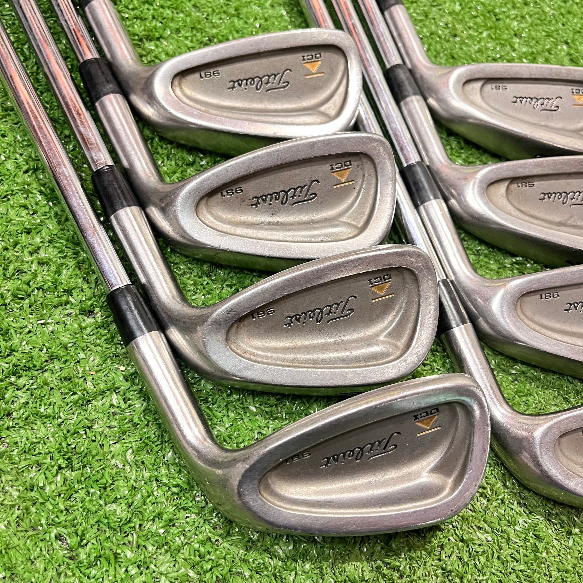 Titleist DCI 981 Iron Set 3-PW Stiff Steel RH