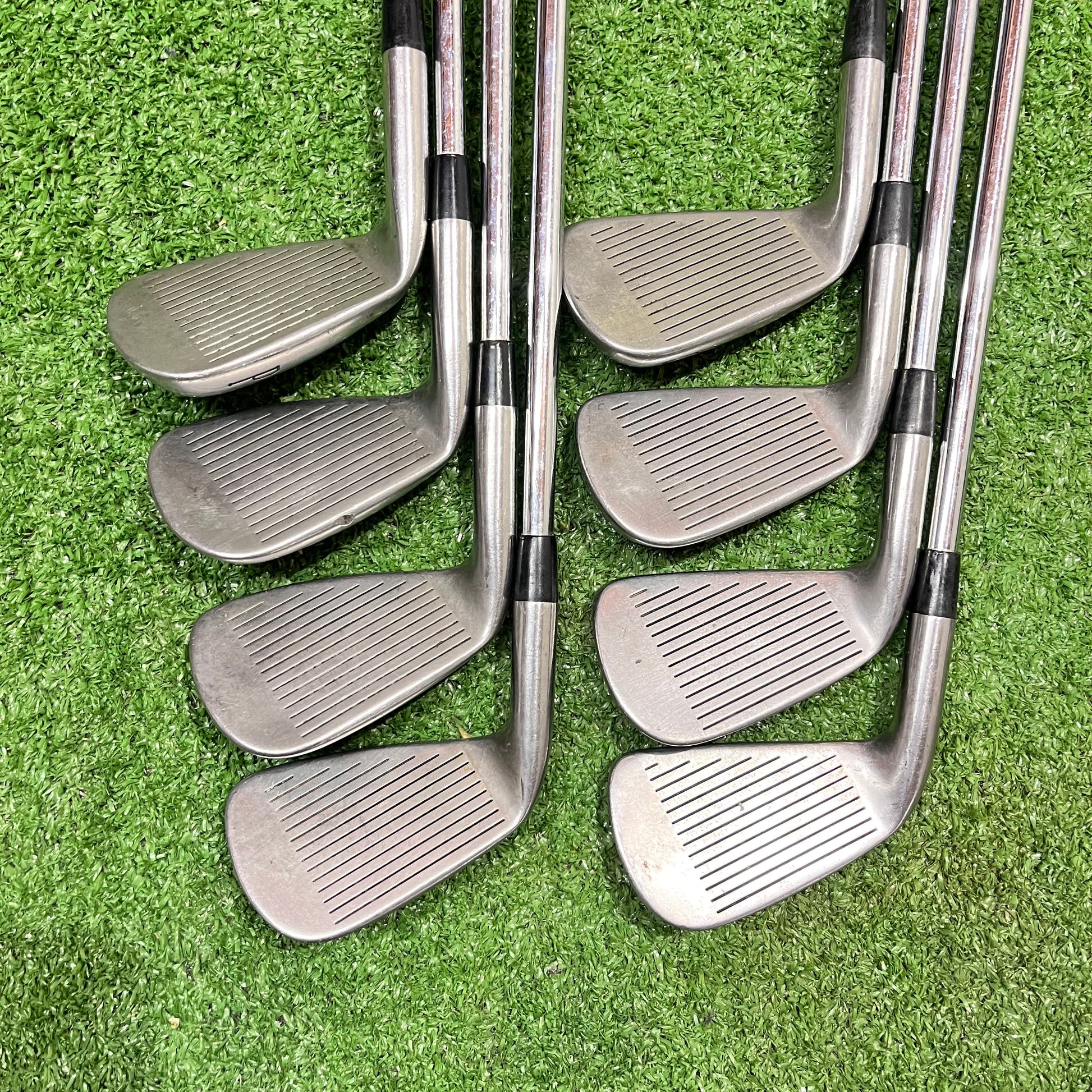 Titleist DCI 981 Iron Set 3-PW Stiff Steel RH