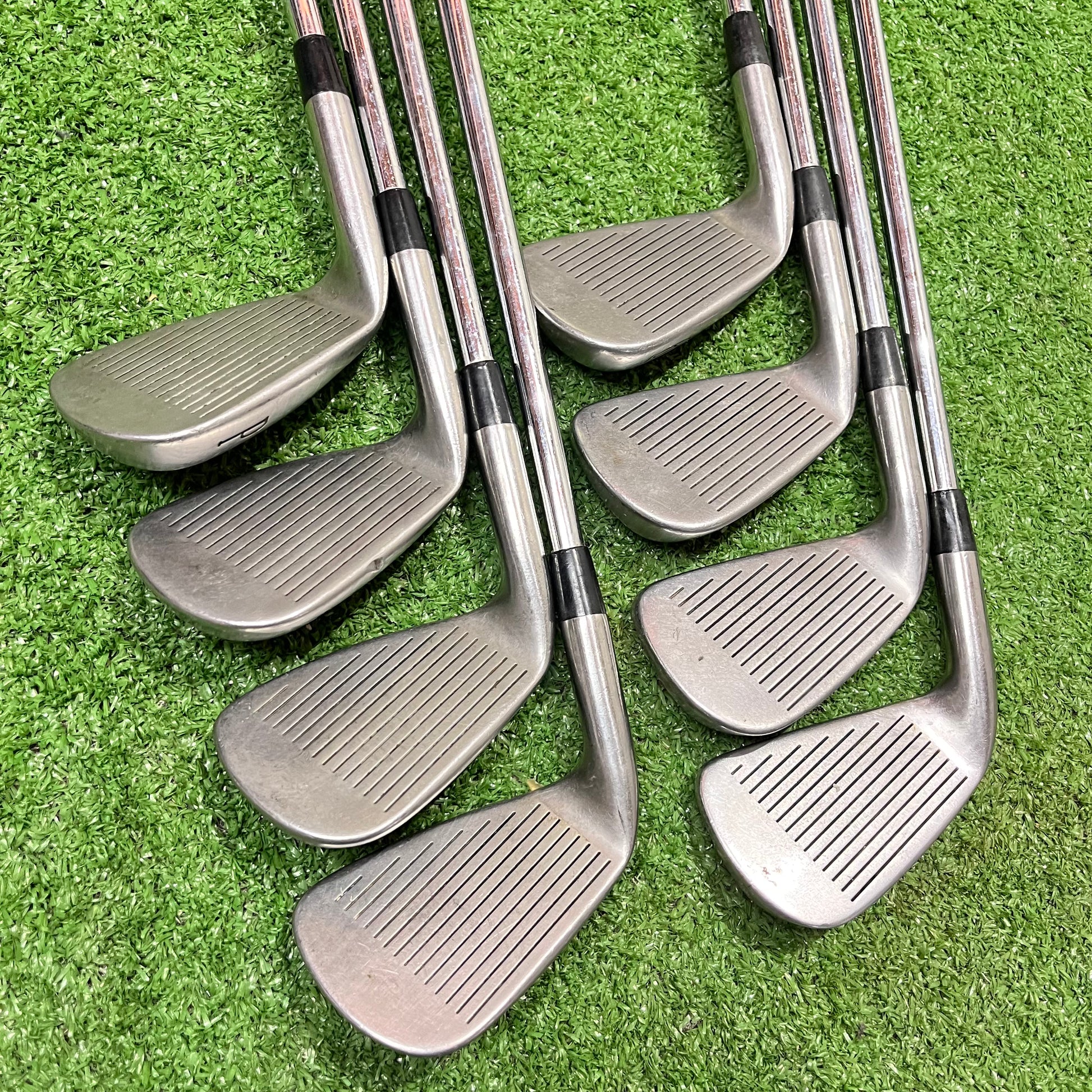 Titleist DCI 981 Iron Set 3-PW Stiff Steel RH
