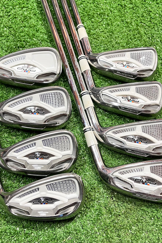Cobra AMP Cell White Iron Set 4-GW Stiff Steel RH