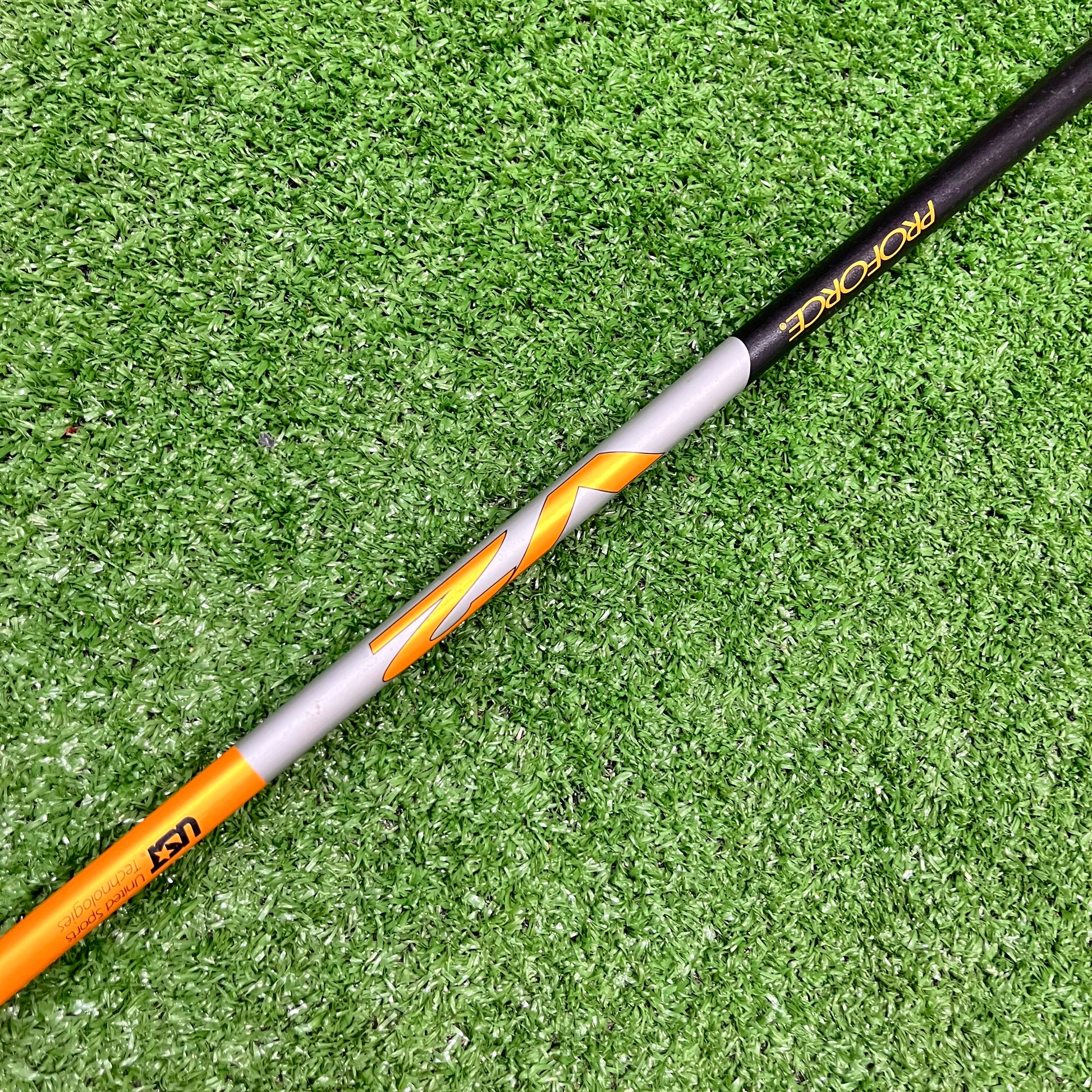 Nickent 3DX IW RC 14° 1 Hybrid Regular Graphite RH
