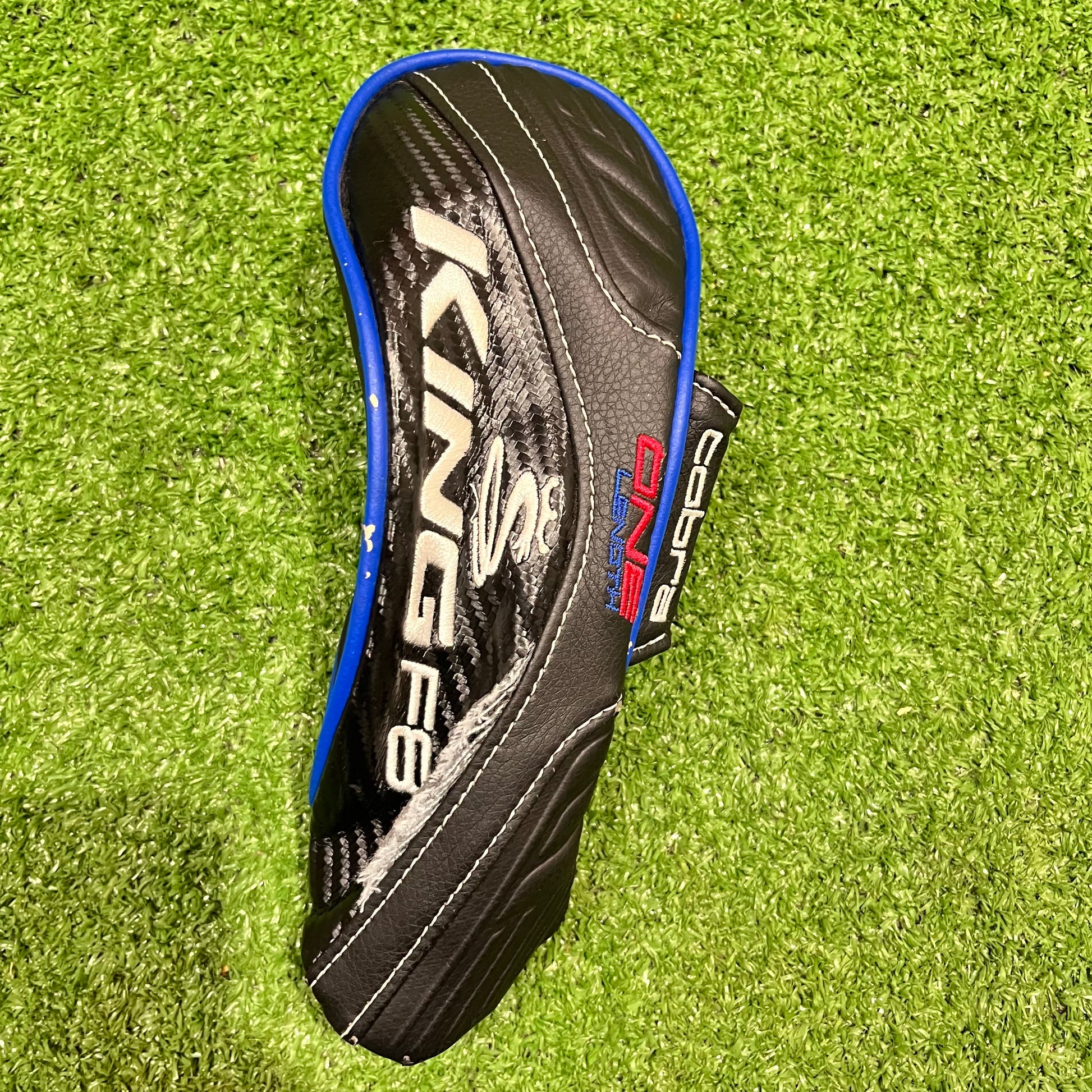 Cobra F8 One Length 22° 4 Hybrid Regular Graphite RH