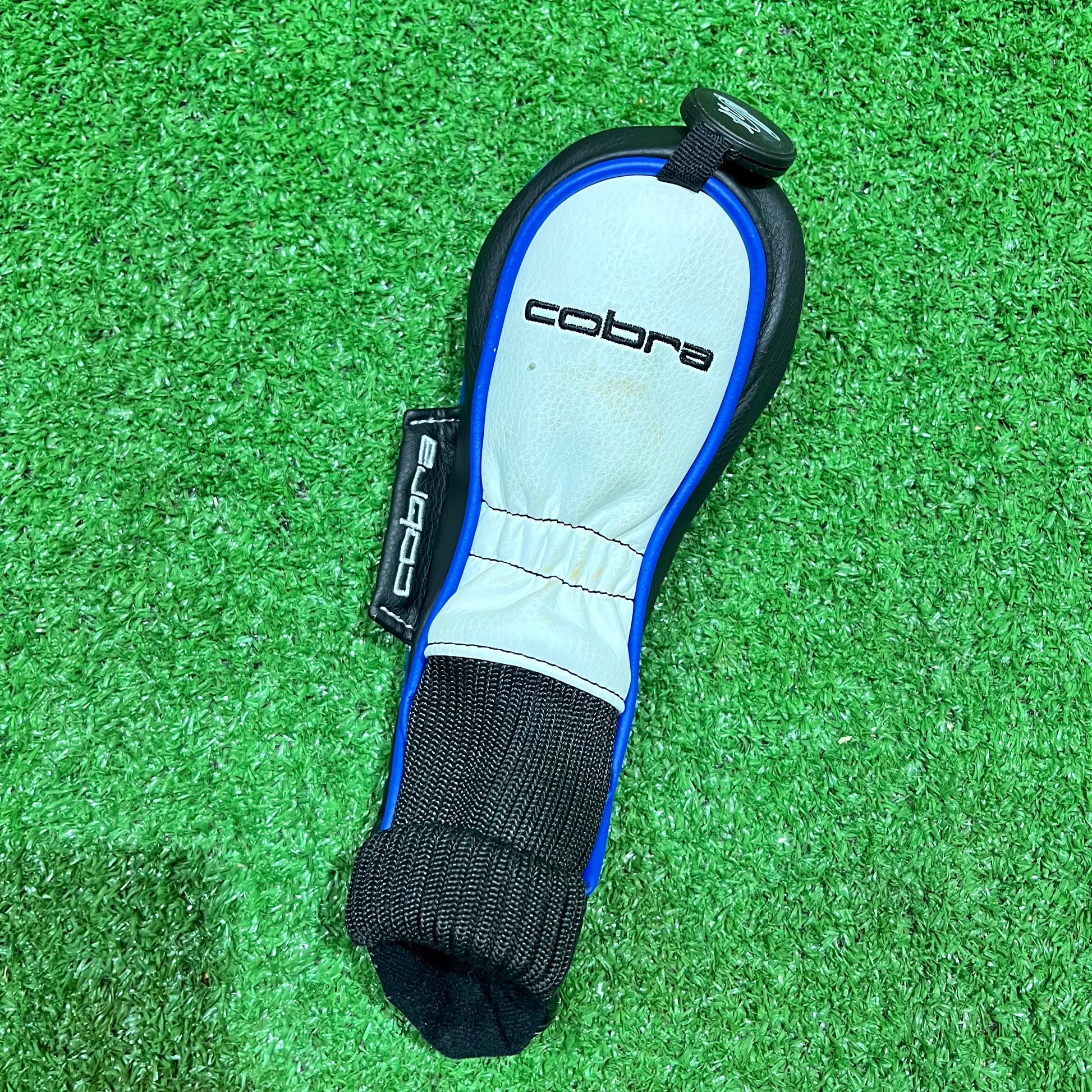 Cobra F8 One Length 22° 4 Hybrid Regular Graphite RH