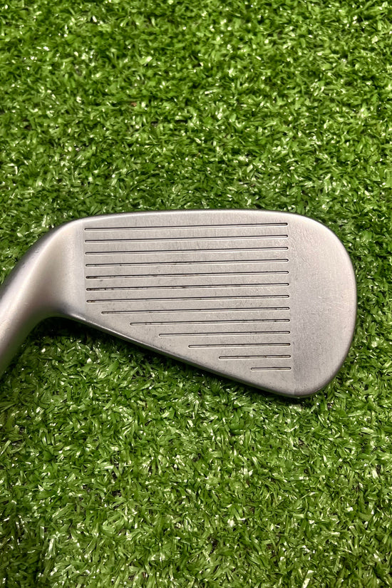 Taylormade P-UDI 17° 2 Iron Graphite Velocore X-Stiff Flex Shaft