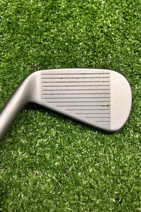 Taylormade P-UDI 17° 2 Iron Graphite Stiff Flex RH