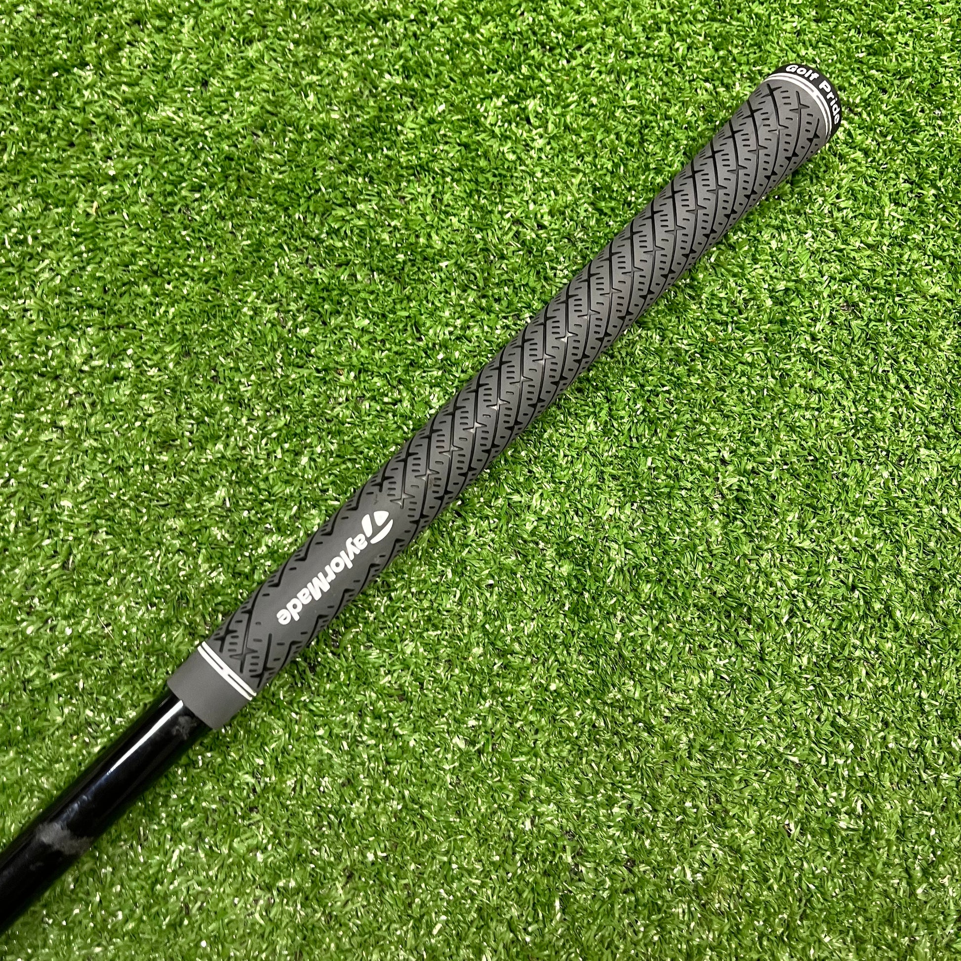 Taylormade P-UDI 17° 2 Iron Graphite Stiff Flex RH