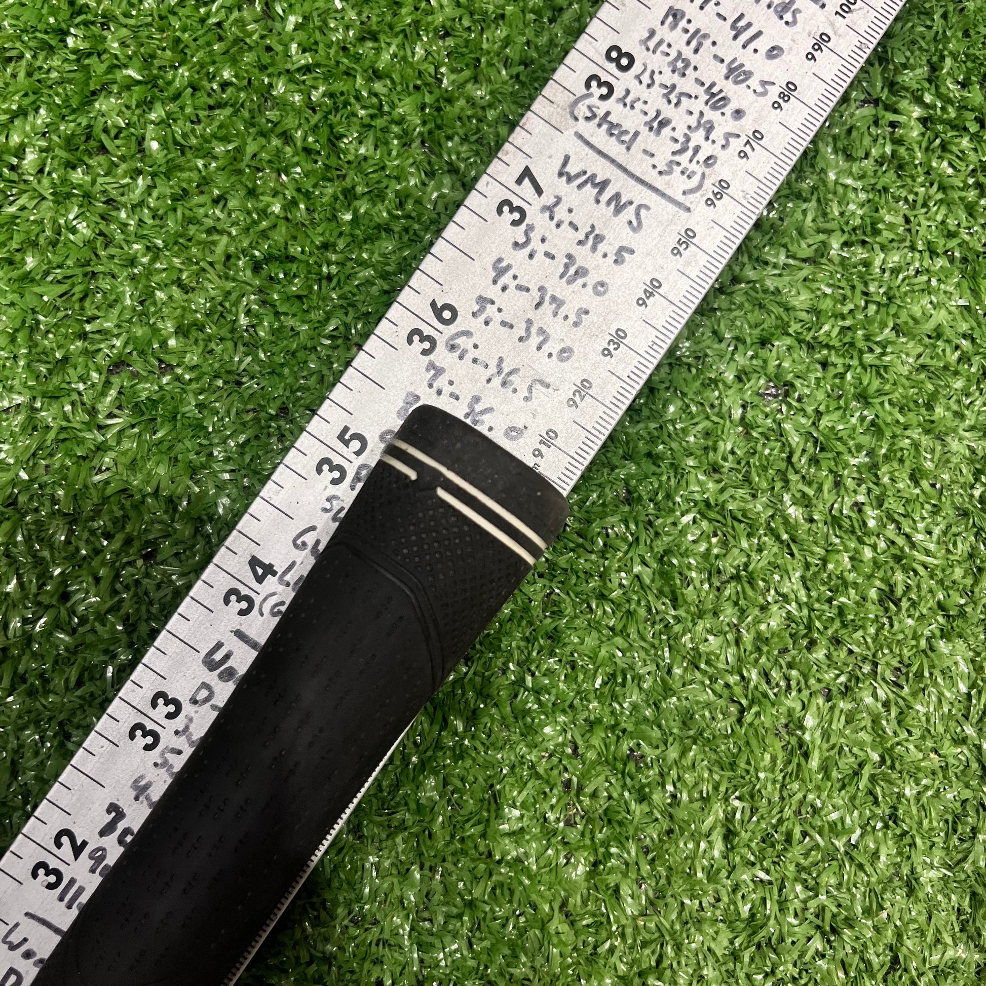 Tommy Armour Sand Wedge Graphite Uniflex Shaft RH
