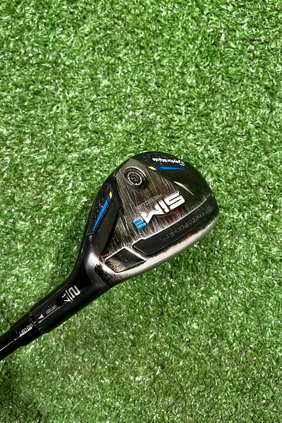 Taylormade Sim2Max Rescue 17° 2 Hybrid Graphite Stiff Flex RH