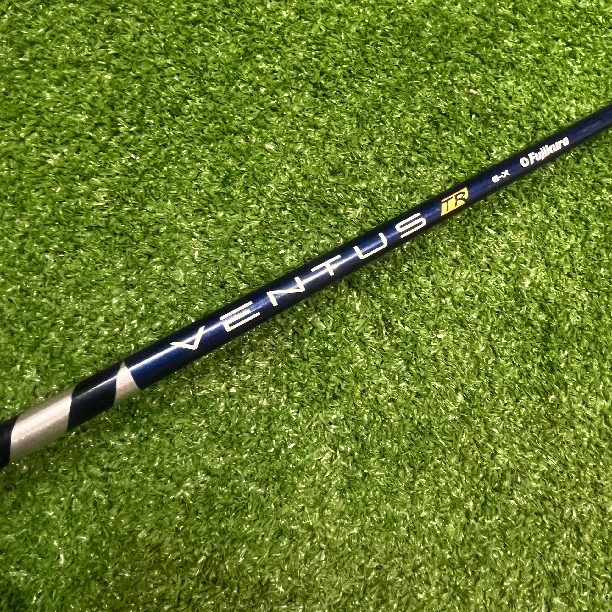 Mizuno ST-Z 9.5° Driver Graphite X-Stiff Velocore Shaft RH