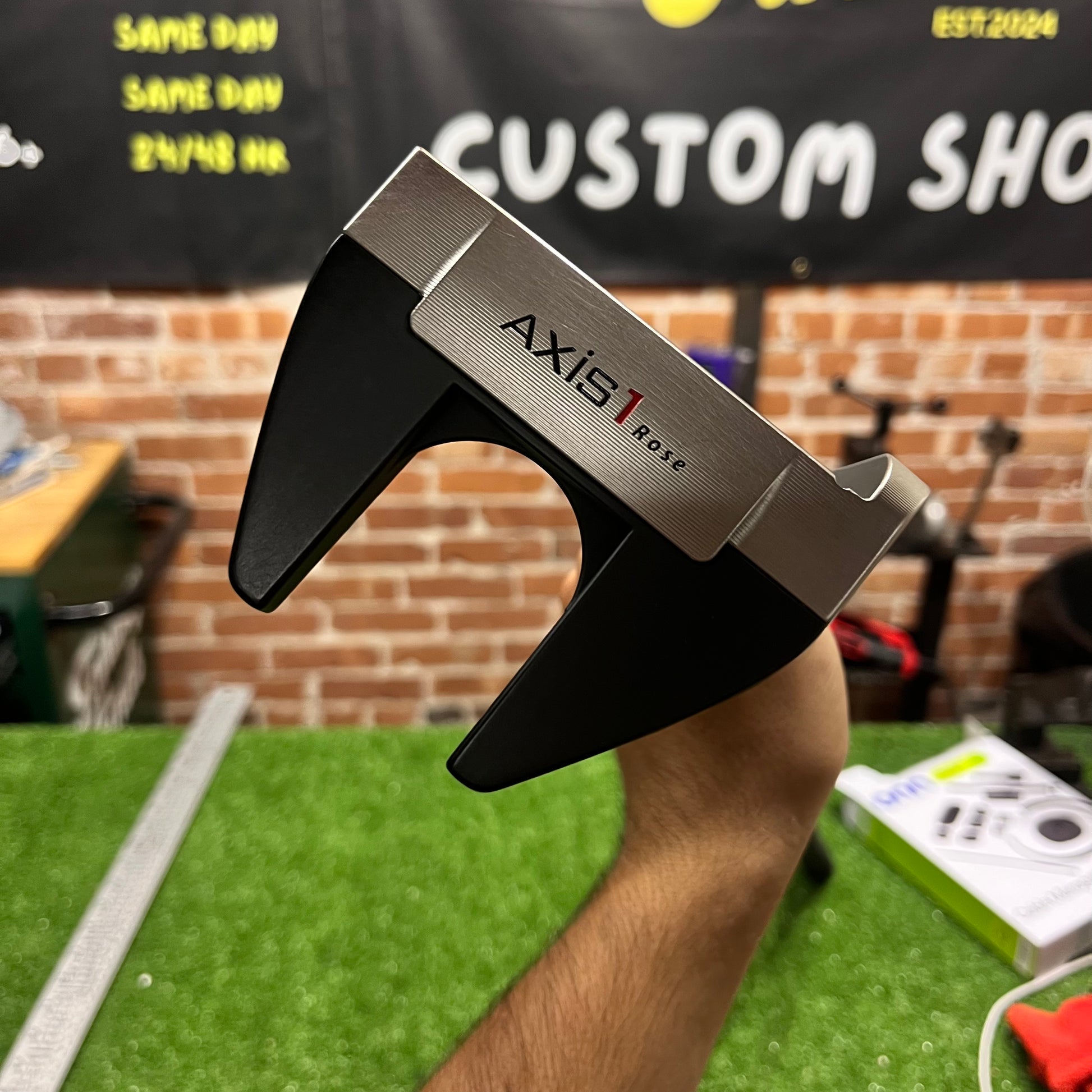 Axis 1 Rose Putter RH