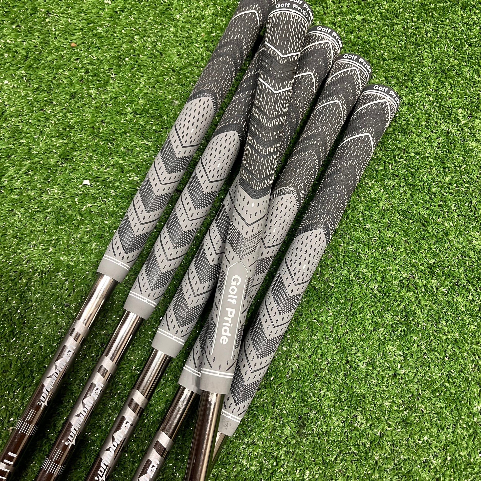 Callaway Maverick Custom Iron Set 5-PW Graphite Regular Flex RH