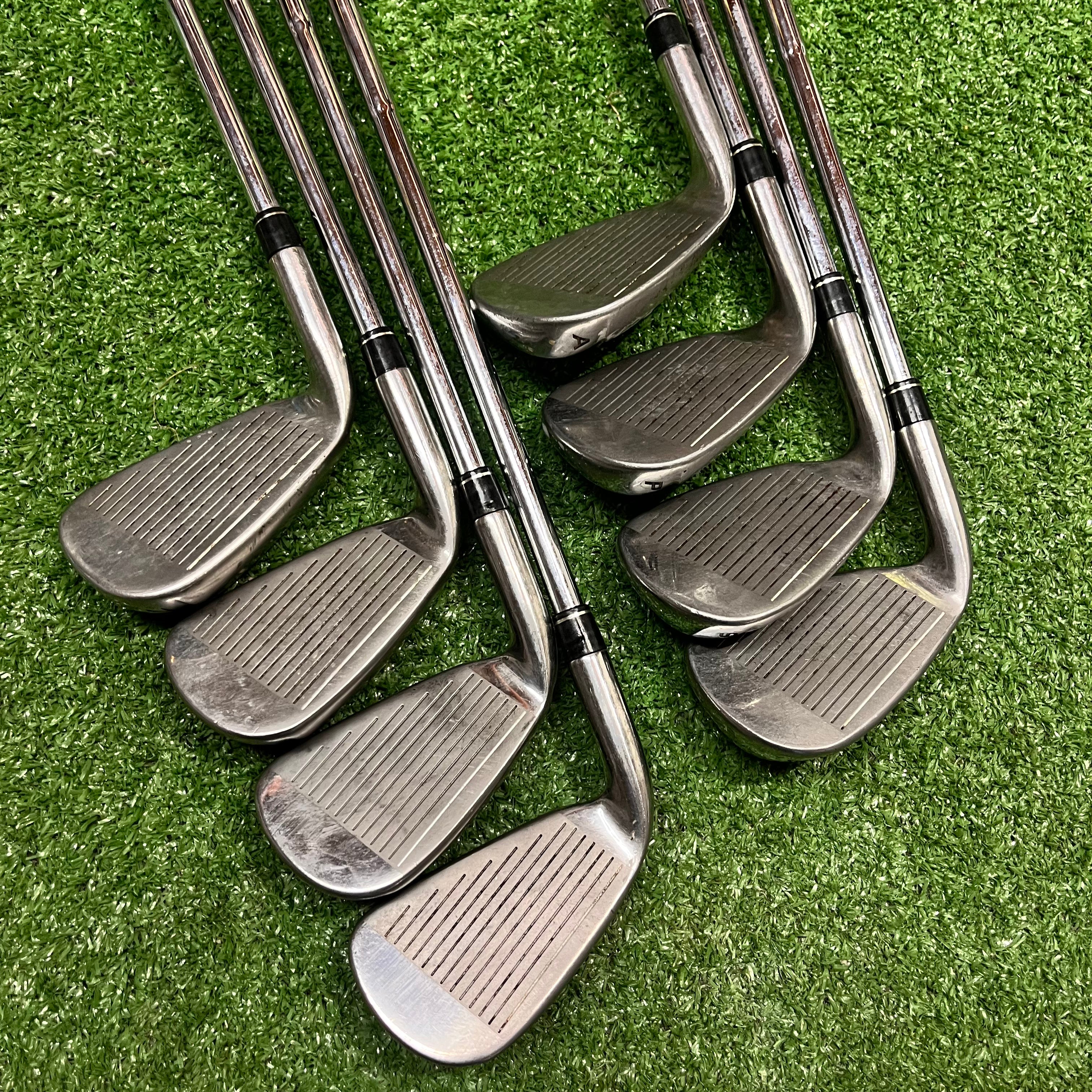 Taylormade AeroBurners Iron Set 4-AW Steel Stiff Flex RH