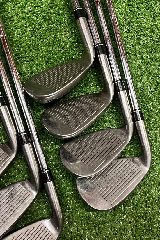 Taylormade AeroBurners Iron Set 4-AW Steel Stiff Flex RH
