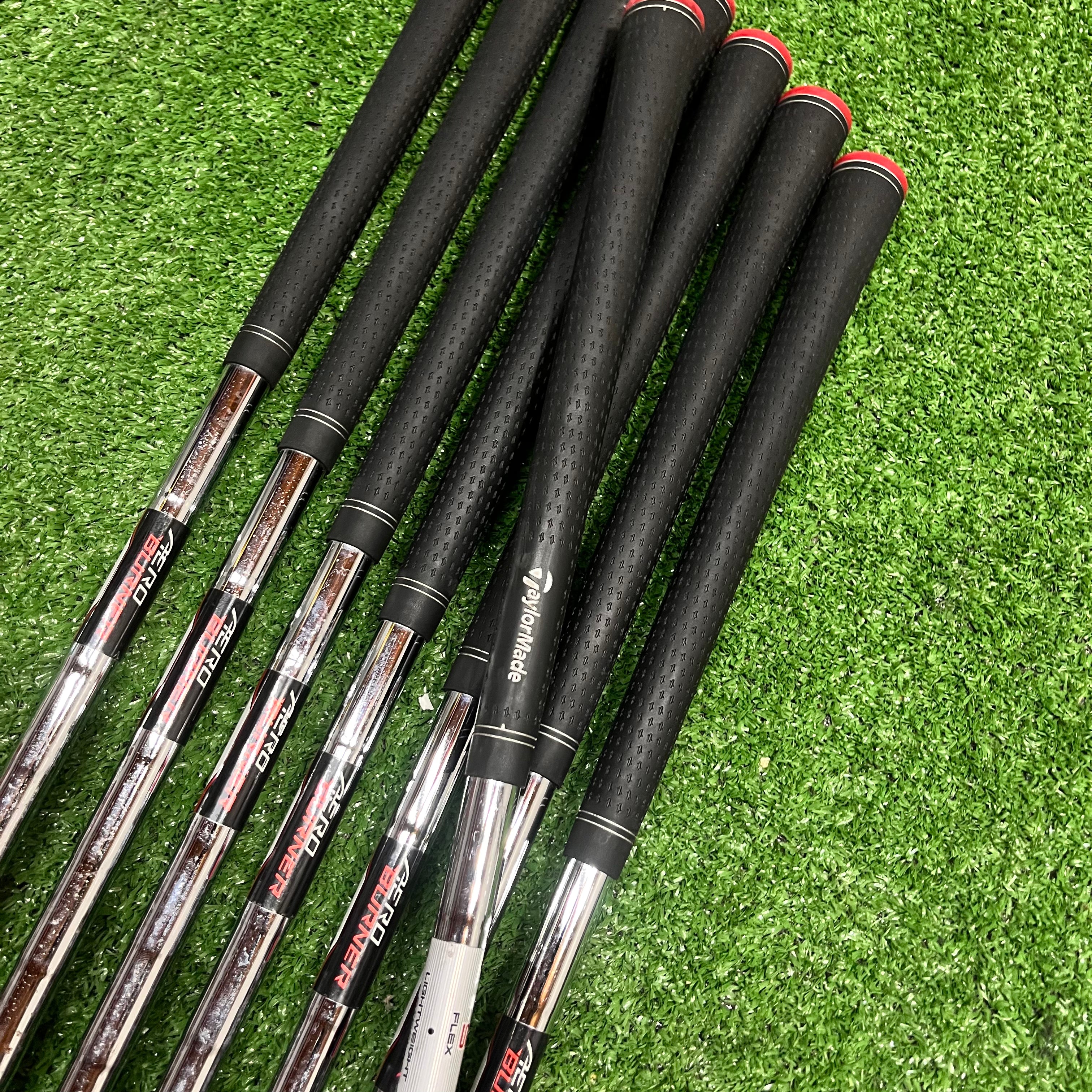 Taylormade AeroBurners Iron Set 4-AW Steel Stiff Flex RH