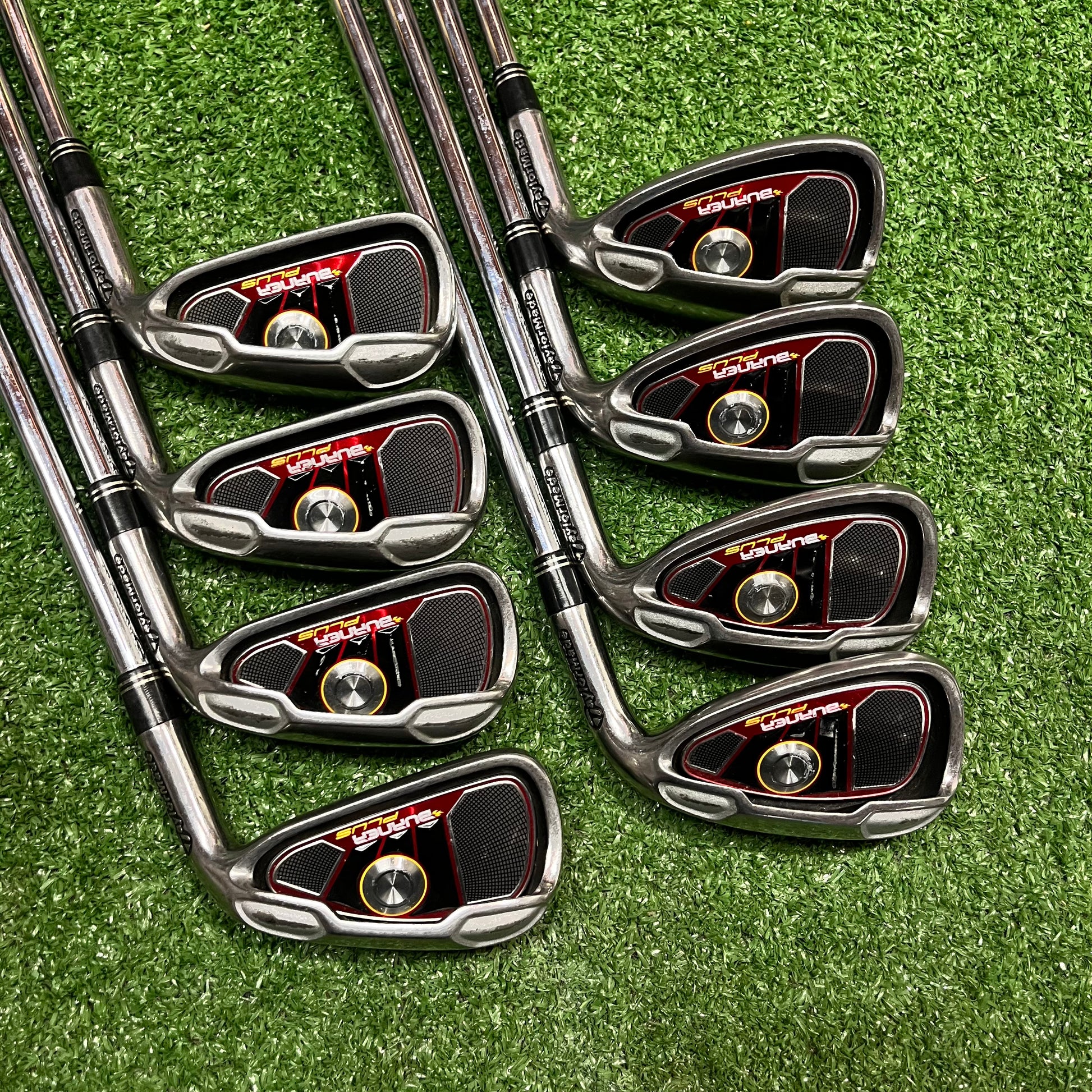 Taylormade Burner+ Iron Set 4-AW Steel Regular Flex RH