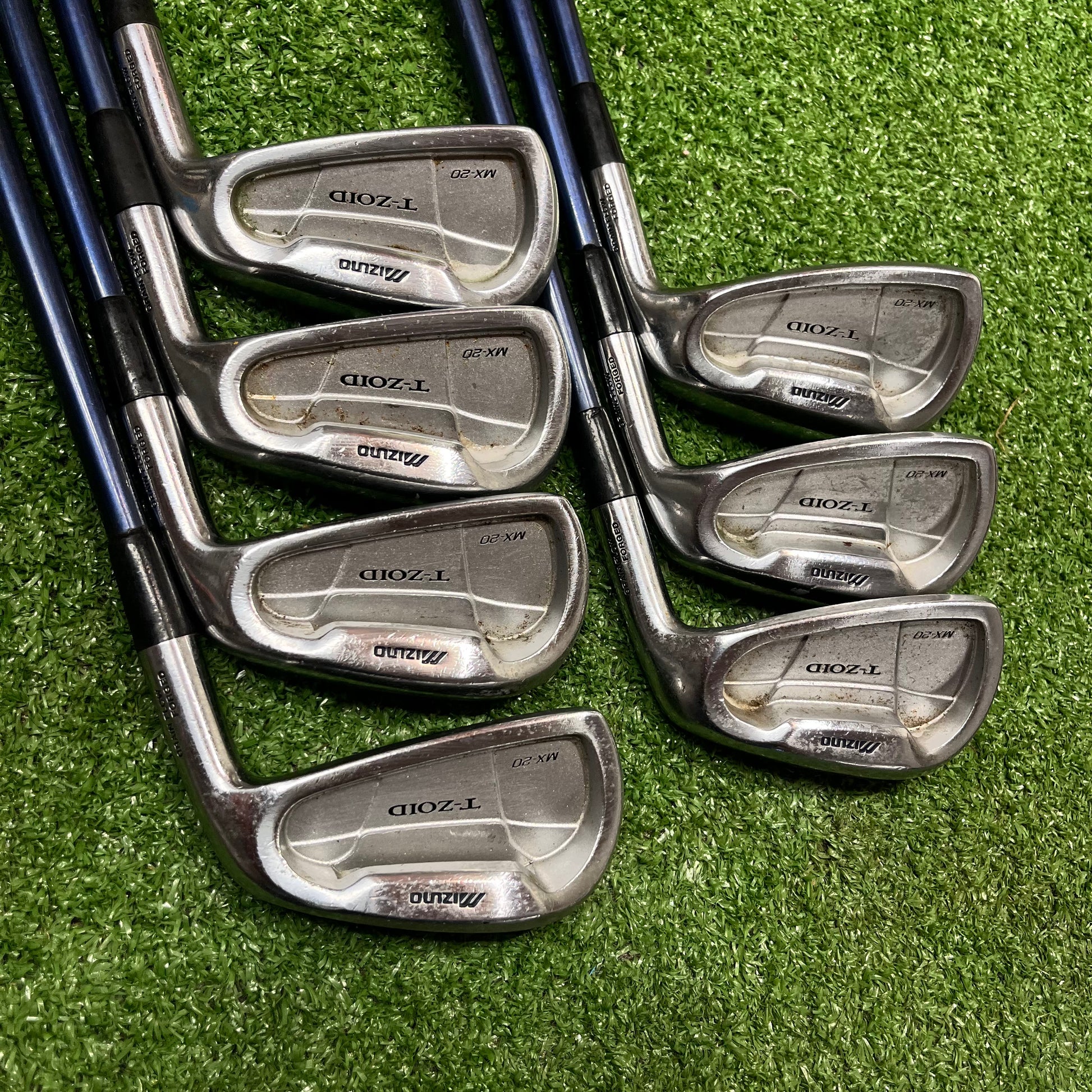 Mizuno I-ZOID MX-20 Iron Set 4-PW Graphite Regular Flex RH