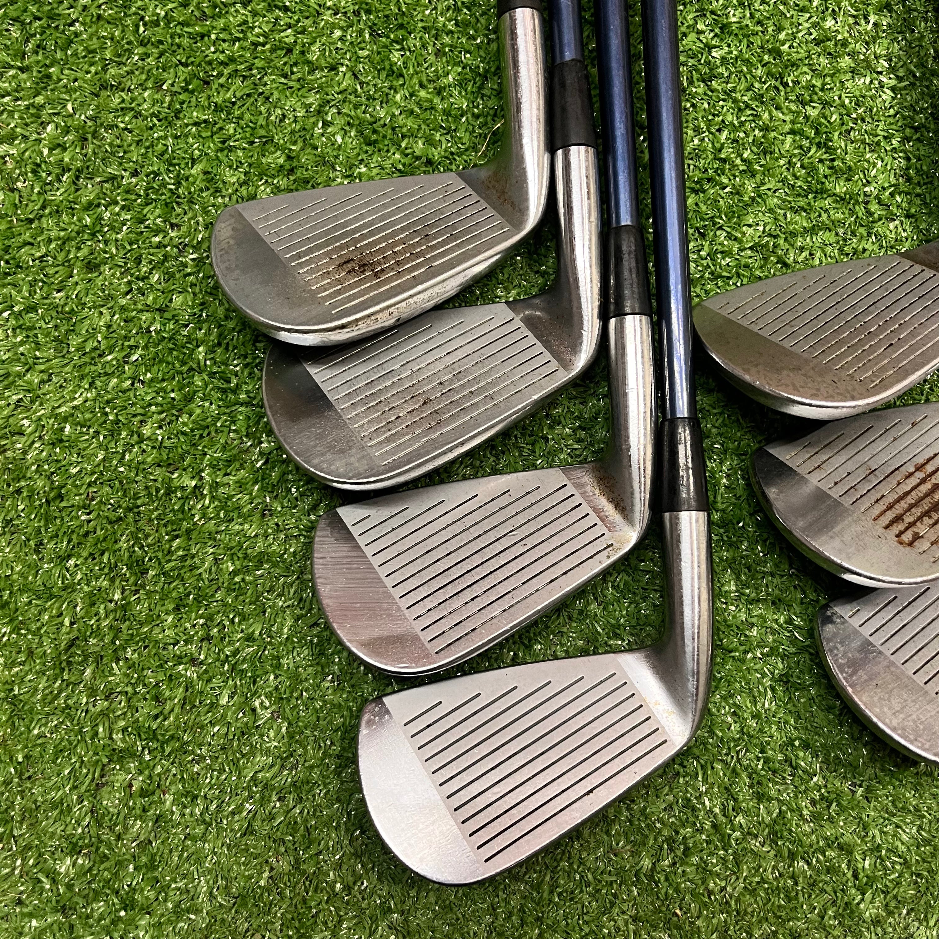 Mizuno I-ZOID MX-20 Iron Set 4-PW Graphite Regular Flex RH