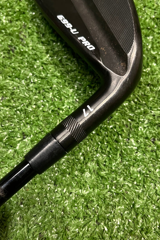 Sub70 699U 2 17° 2 Iron Graphite Regular Flex RH