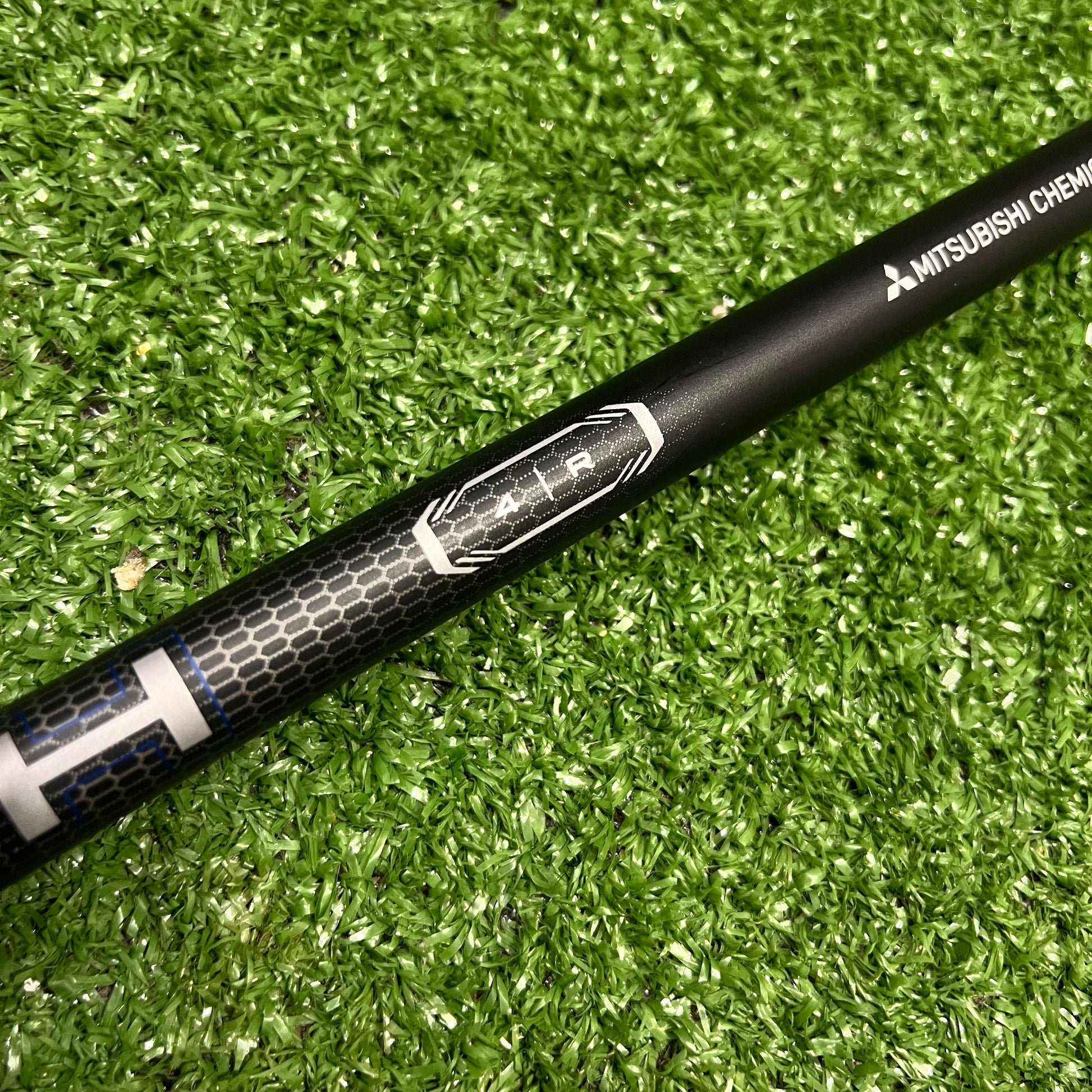 Vanquish Graphite 40g Regular Flex 3 Wood Shaft Untipped