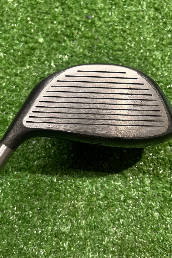 Titleist 975D 8.5° Driver Graphite Stiff Flex RH