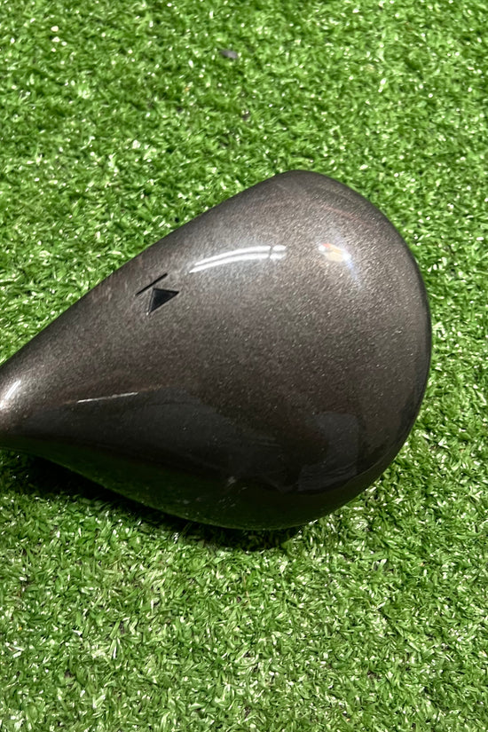 Titleist 975D 8.5° Driver Graphite Stiff Flex RH