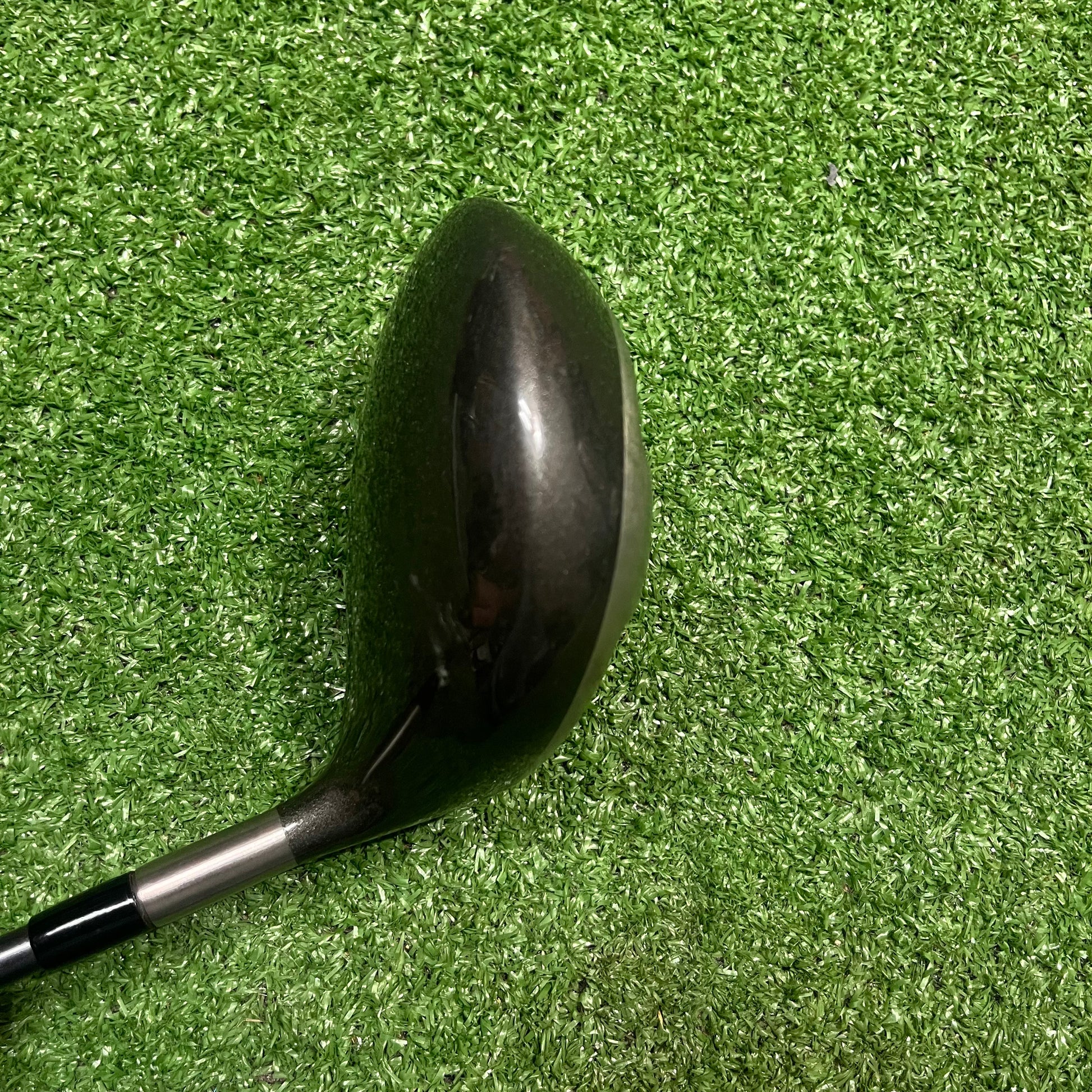 Titleist 975D 8.5° Driver Graphite Stiff Flex RH