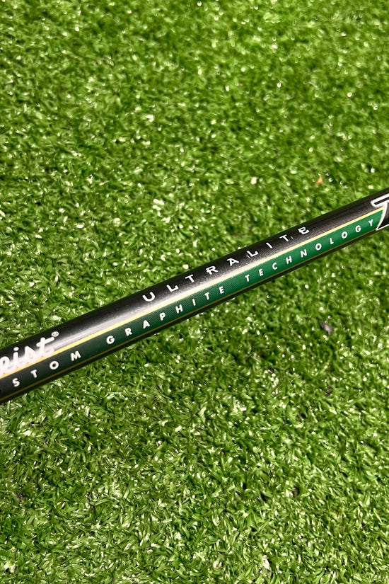 Titleist 975D 8.5° Driver Graphite Stiff Flex RH
