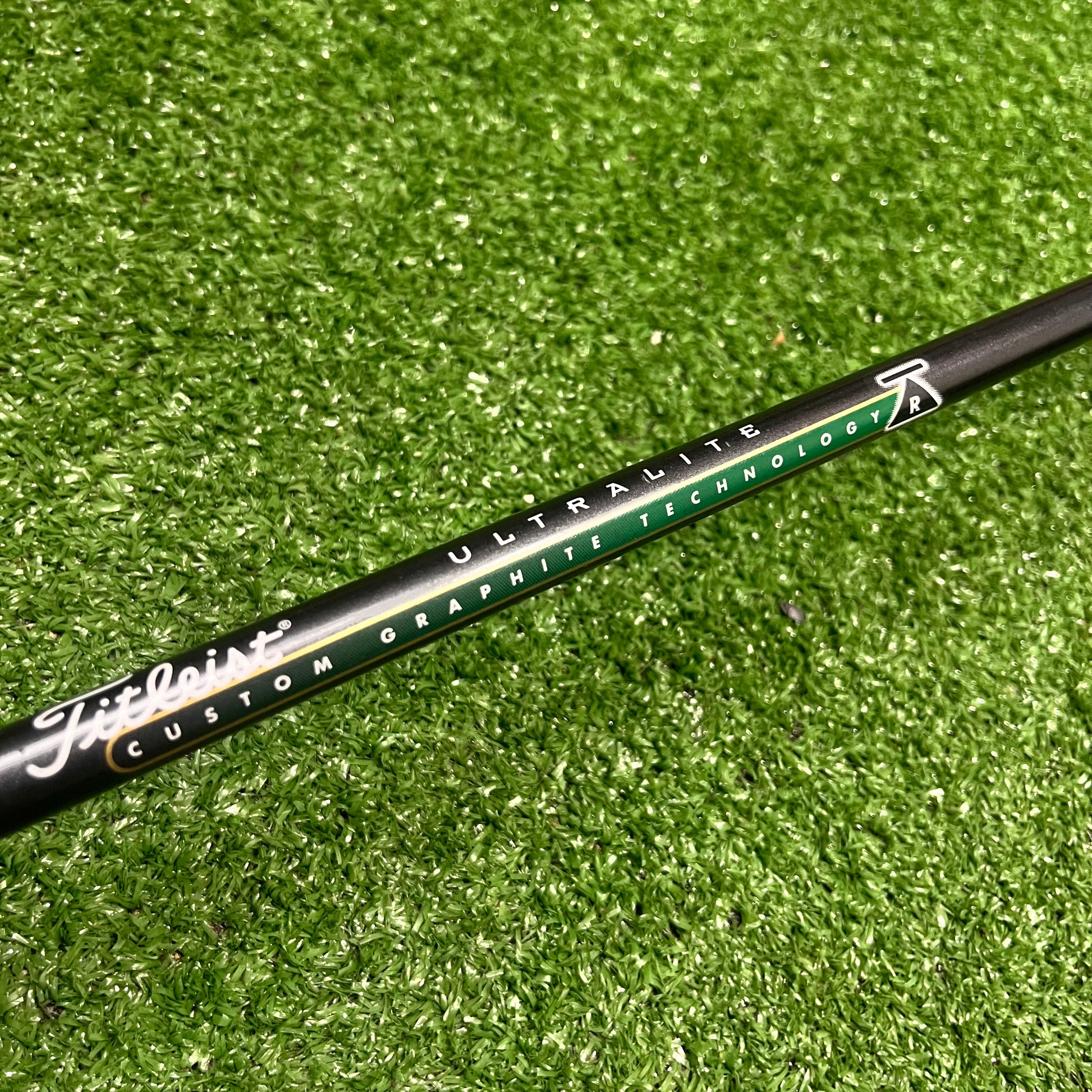 Titleist 975D 8.5° Driver Graphite Stiff Flex RH