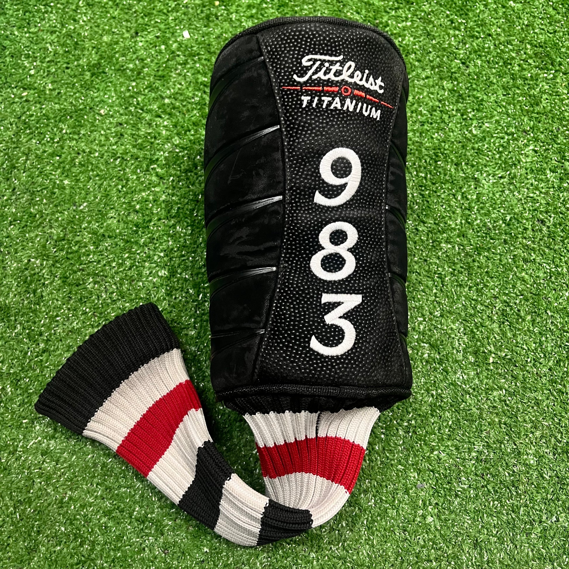 Titleist 975D 8.5° Driver Graphite Stiff Flex RH