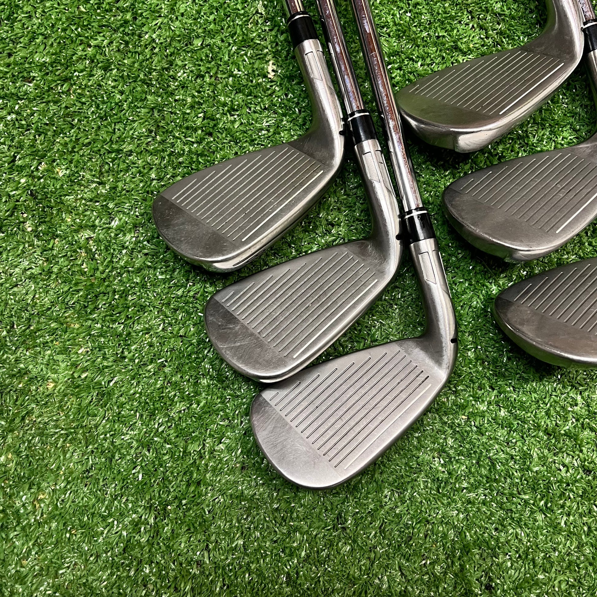 Taylormade Sim2Max Iron Set 6-AW Steel Regular Flex RH