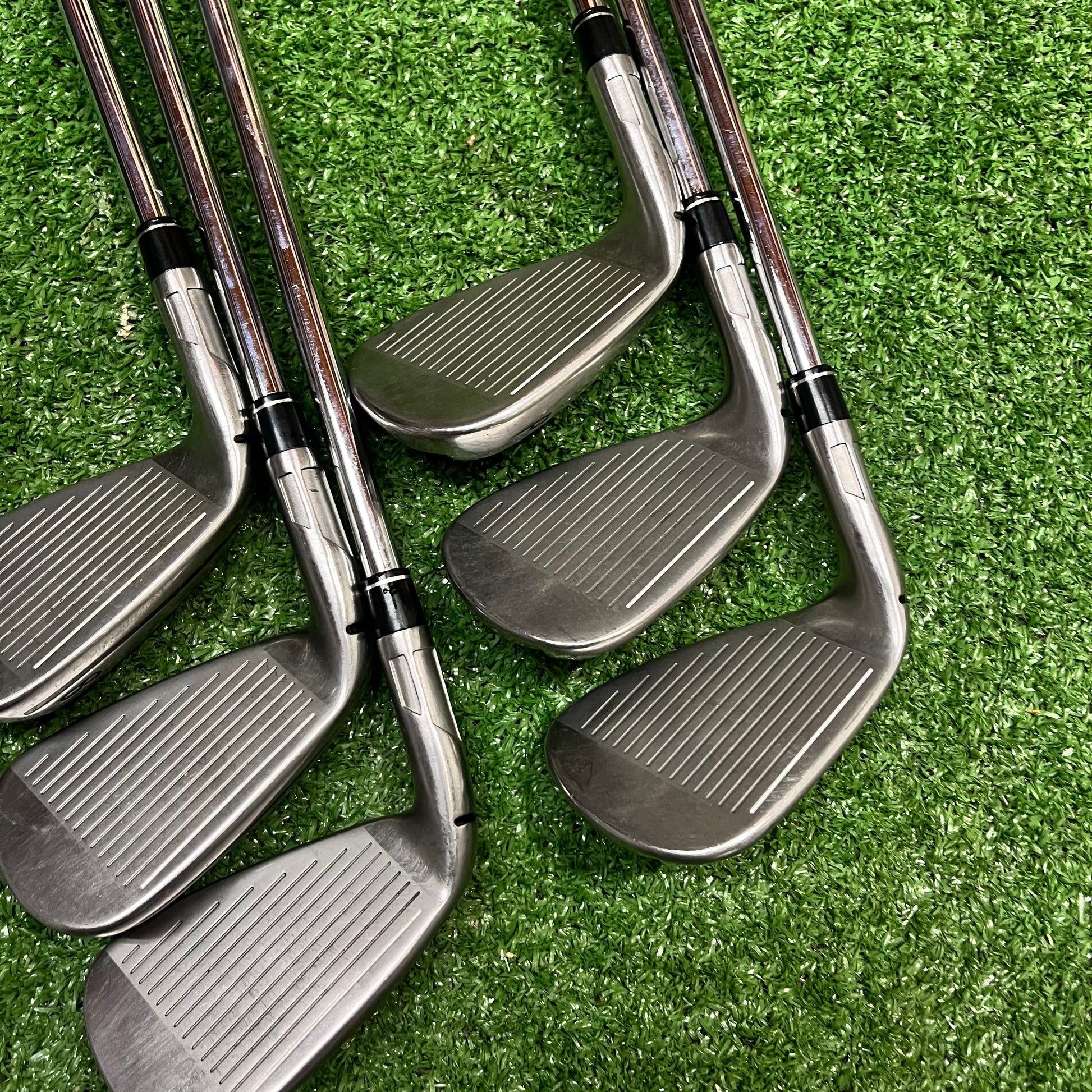 Taylormade Sim2Max Iron Set 6-AW Steel Regular Flex RH