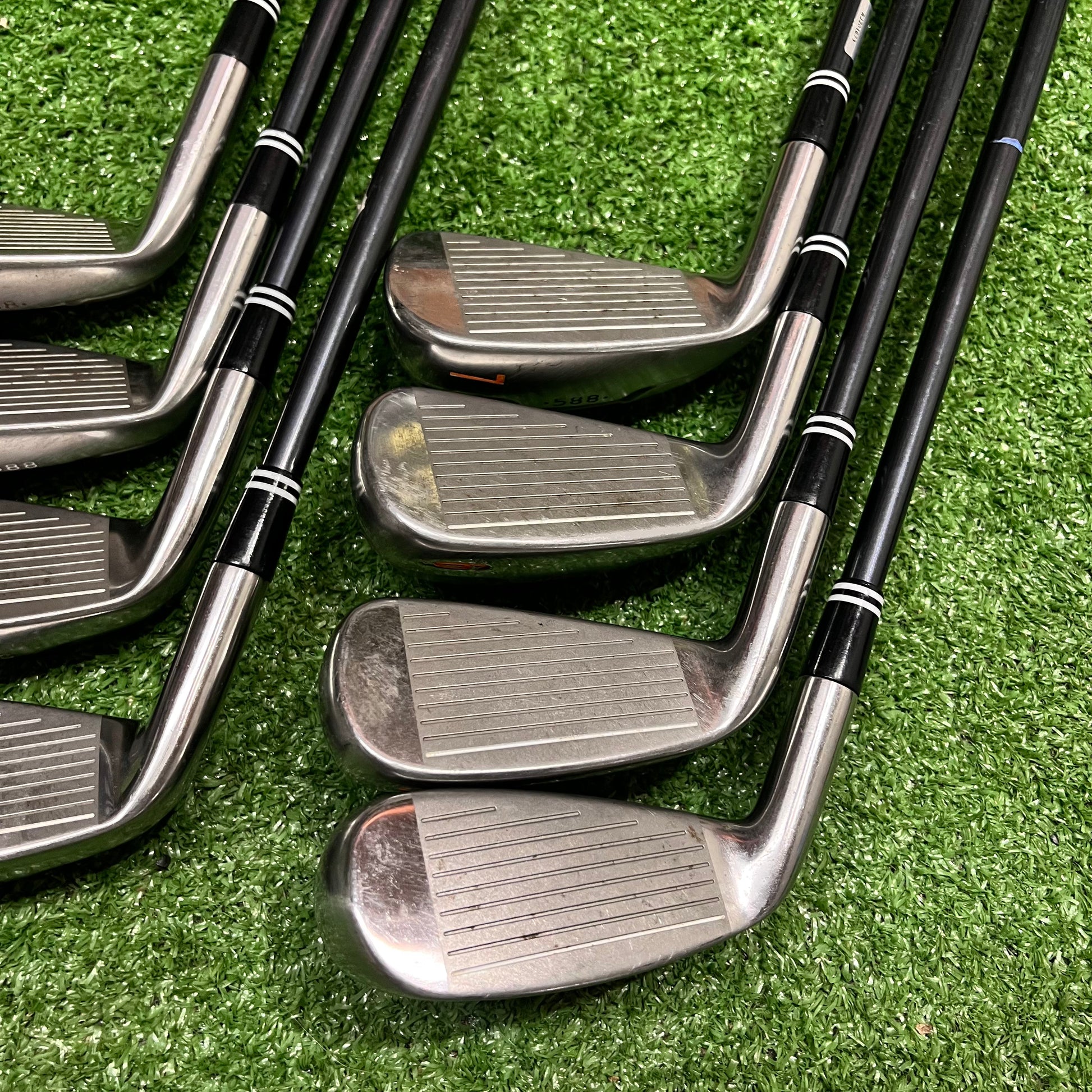 Cleveland 588 Hybrid Iron Set 4-PW+DW Graphite Womens Flex RH