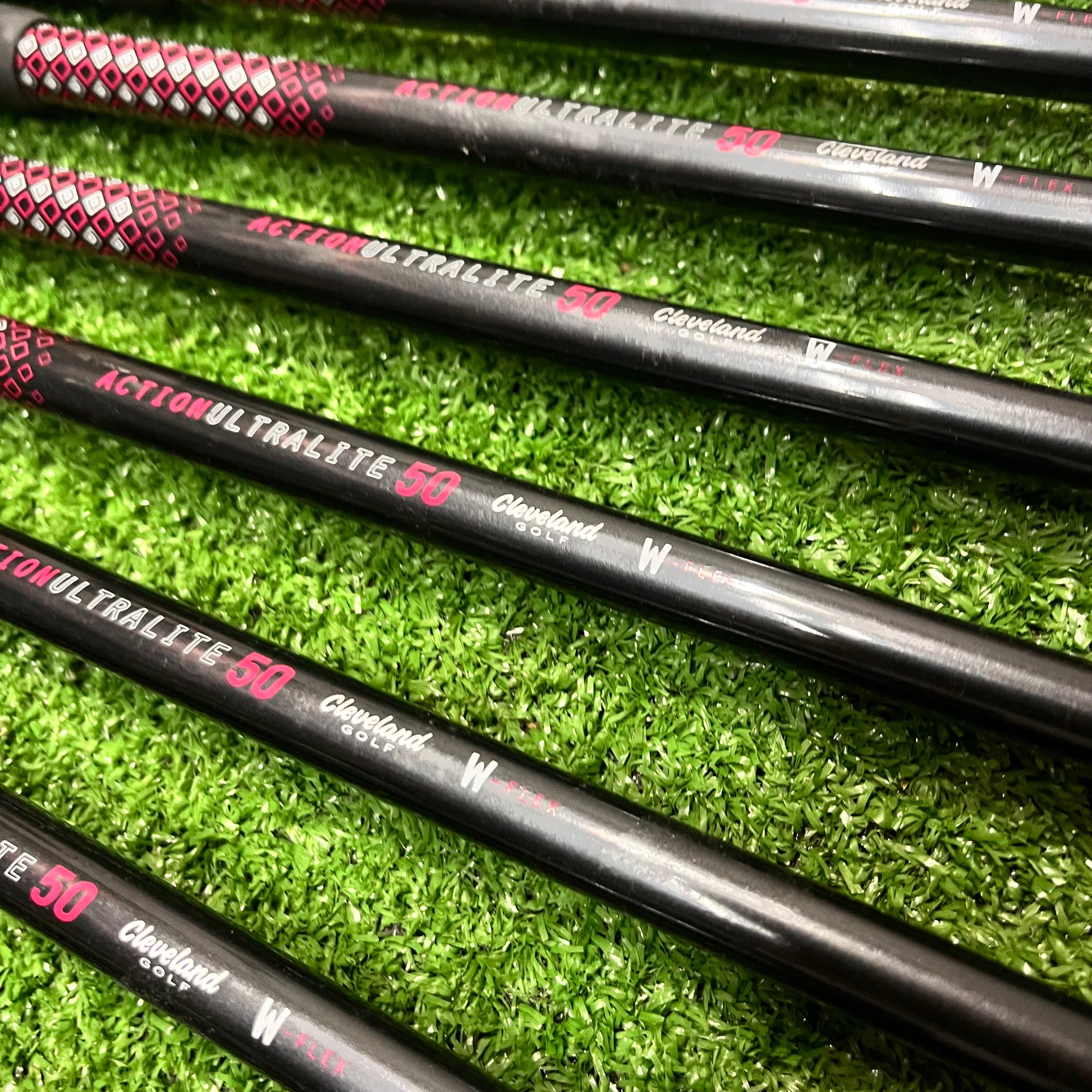 Cleveland 588 Hybrid Iron Set 4-PW+DW Graphite Womens Flex RH