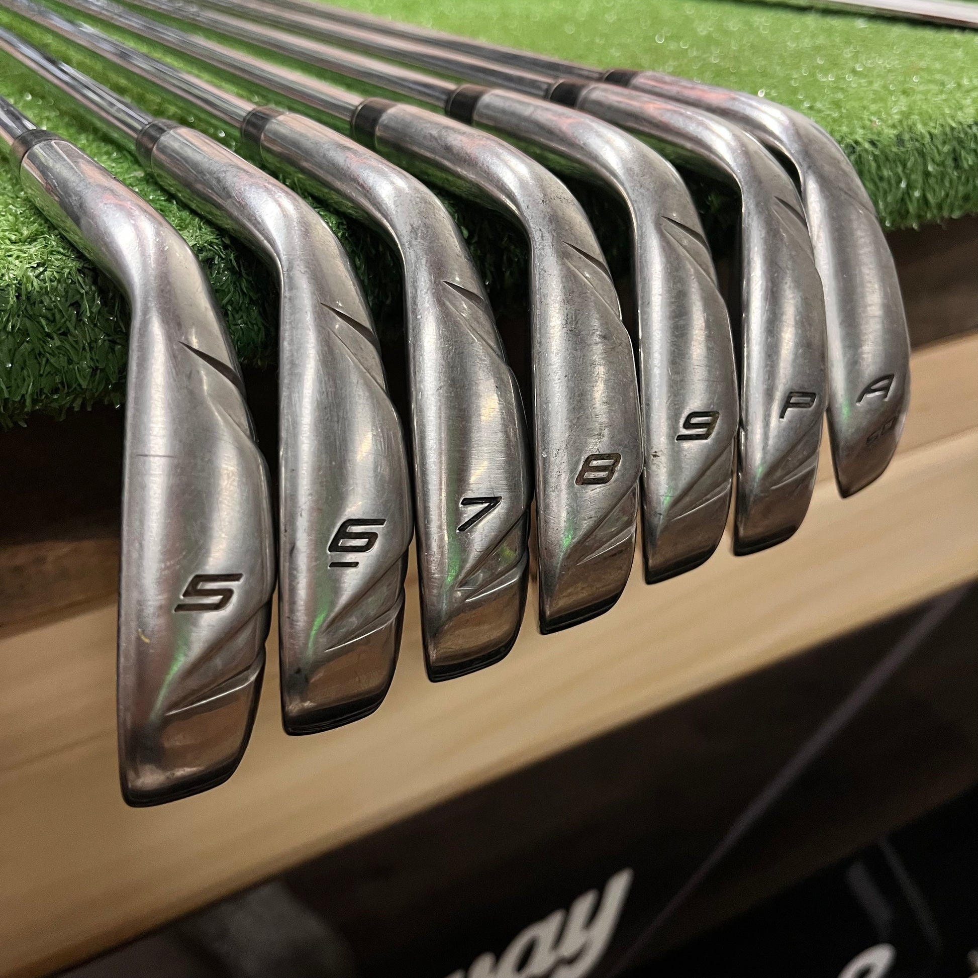 Taylormade RBZ Iron Set 5-PW+AW Steel Regular Flex RH