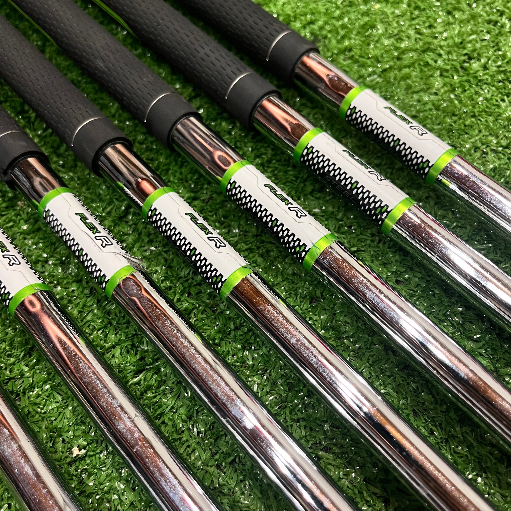 Taylormade RBZ Iron Set 5-PW+AW Steel Regular Flex RH